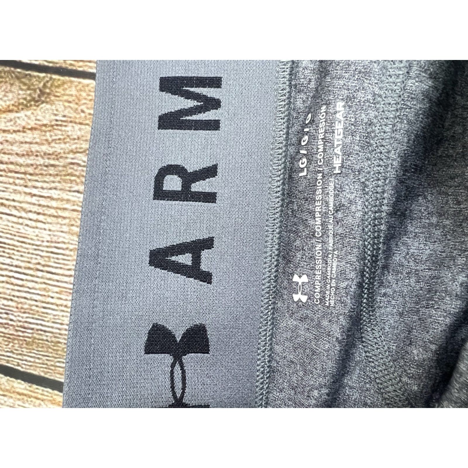 Under Armour Under Armour HeatGear Capris Pants Women L Charcoal Grey Compression Elastic Waist Skinny Size 36" / US 14 / IT 50 - 5 Thumbnail