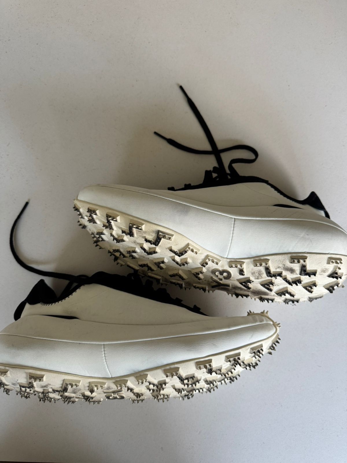 Y-3 Y-3 ‘ Black & White ‘ Makura Size US 8 / EU 41 - 2 Thumbnail