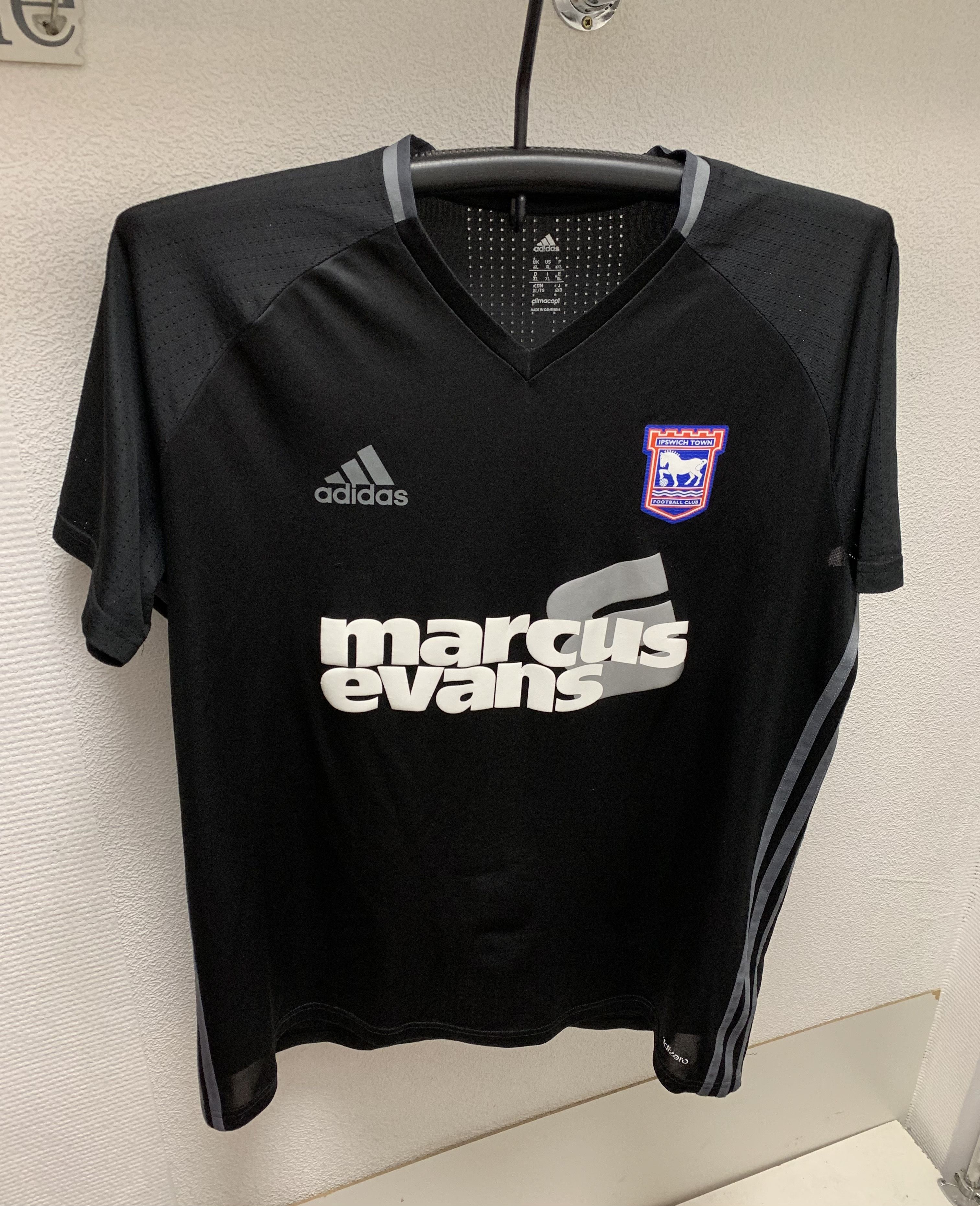 Adidas Ipswich town Adidas soccer jersey Marcus evans Xl sz Size US XL / EU 56 / 4 - 1 Thumbnail