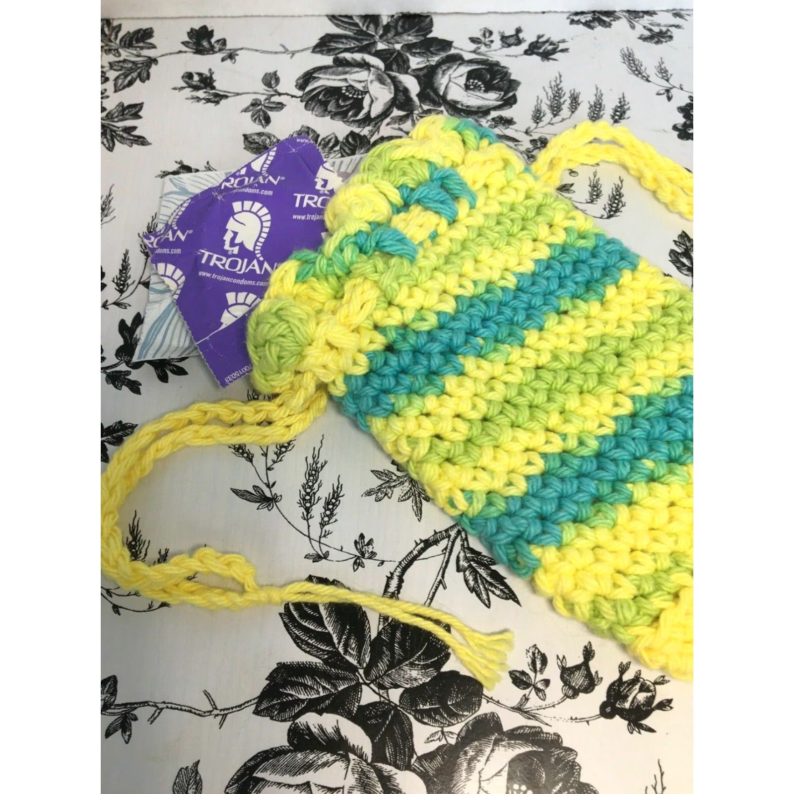 Greats Handmade Crochet Small Bag Great For Cellphone Money Keys Pouch Size ONE SIZE - 6 Thumbnail