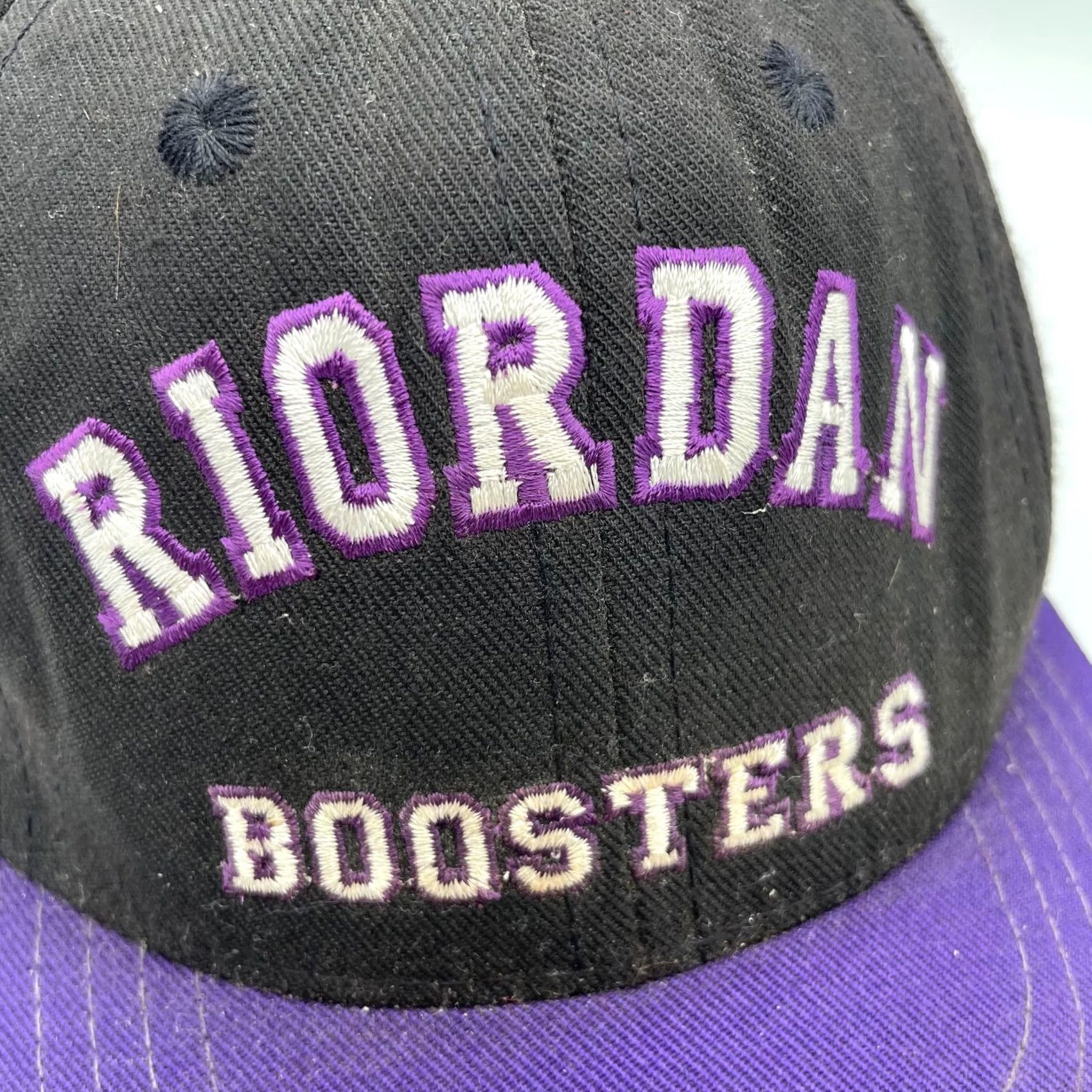 Vintage VINTAGE Riordan Boosters Hat Cap Mens Black Embroidered Logo Baseball High School Size ONE SIZE - 3 Thumbnail
