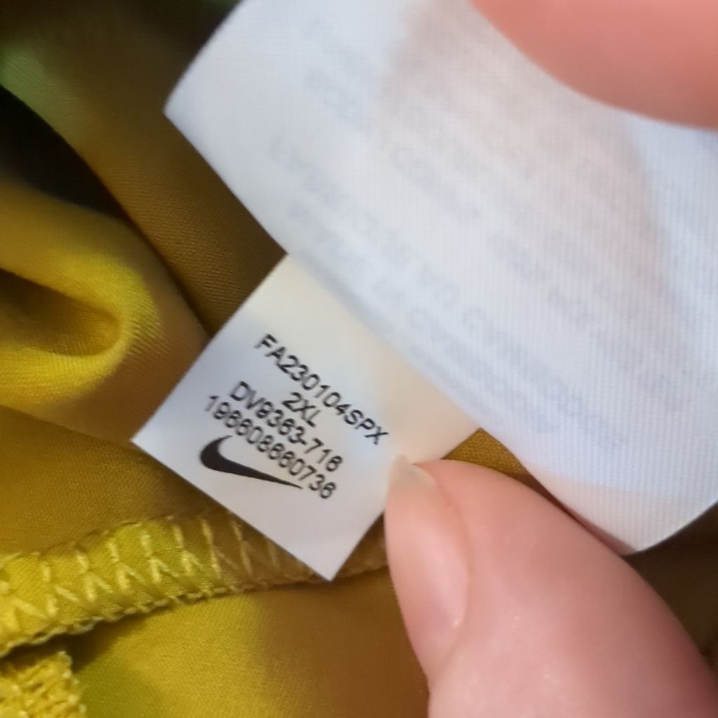 Nike Nike challenger gold running shorts size XXL Size US 38 / EU 54 - 9 Thumbnail