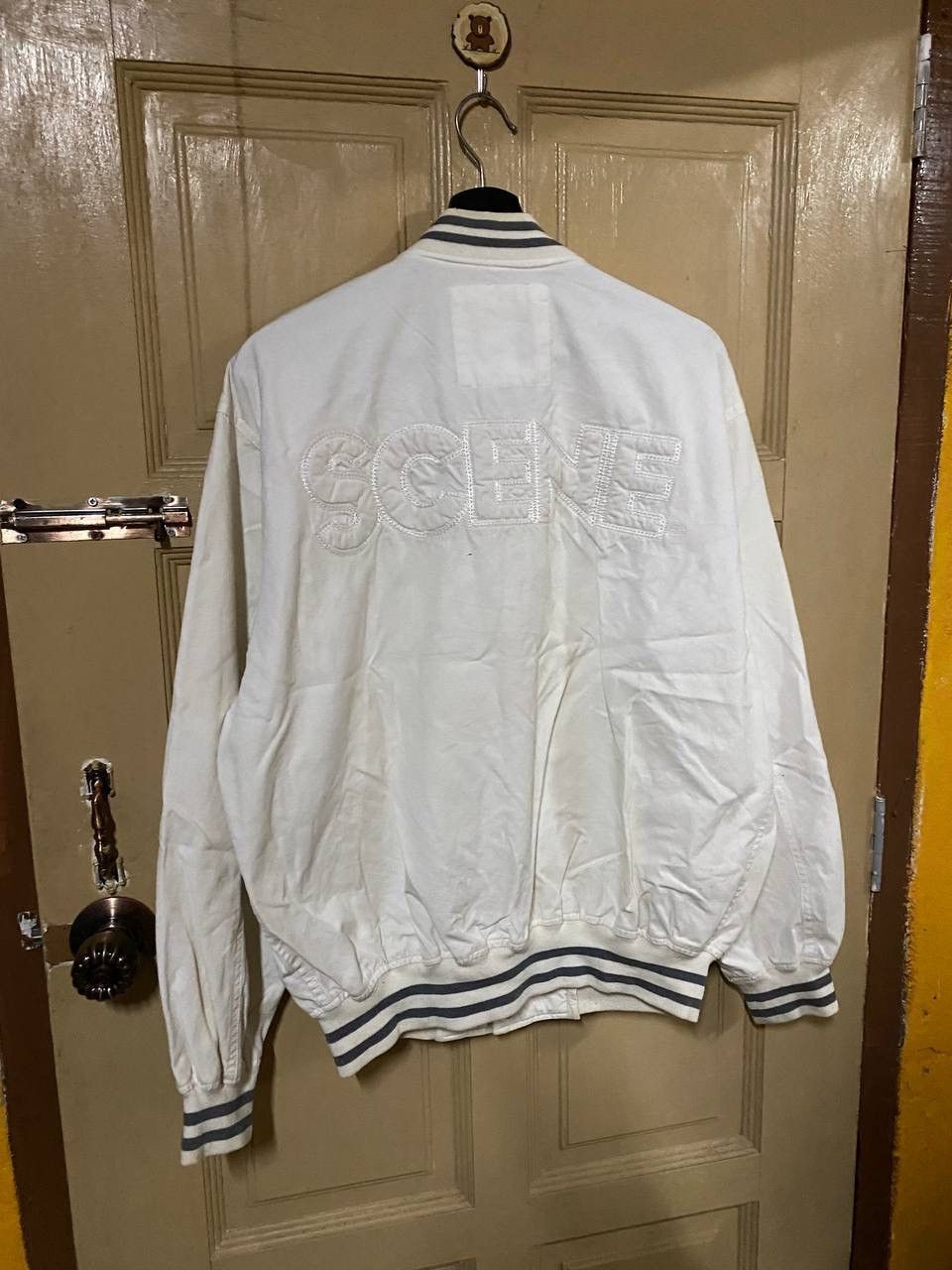 Vintage Vintage Embroidered Scene Varsity Jacket Size US L / EU 52-54 / 3 - 11 Thumbnail