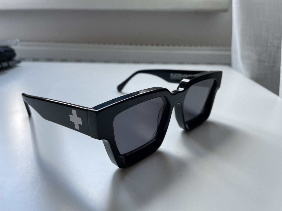 Places + Faces Places + Faces Sunglasses Size ONE SIZE - 1 Thumbnail