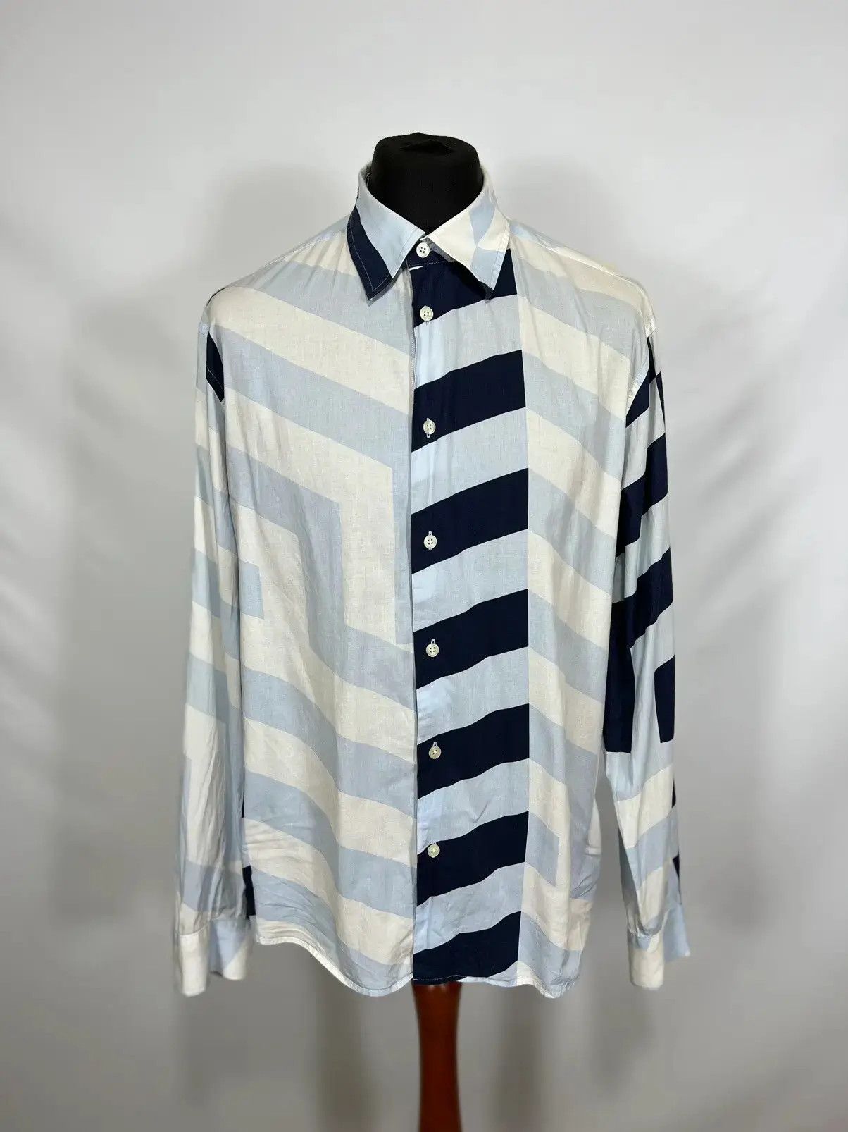 Armani Exchange Vintage Armani Exchange long sleeve shirt Size US L / EU 52-54 / 3 - 1 Thumbnail