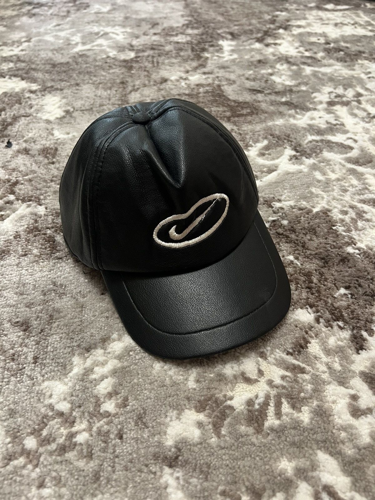 Nike × Vintage Vintage 90s Nike Leather Rare Y2k Swoosh logo Cap Size ONE SIZE - 2 Thumbnail