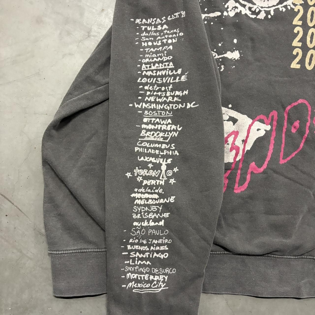 Vintage Crazy Vintage Y2K/2000s Shawn Mendes The Tour 2019 World Tour Grey Hoodie! Size US M / EU 48-50 / 2 - 5 Thumbnail