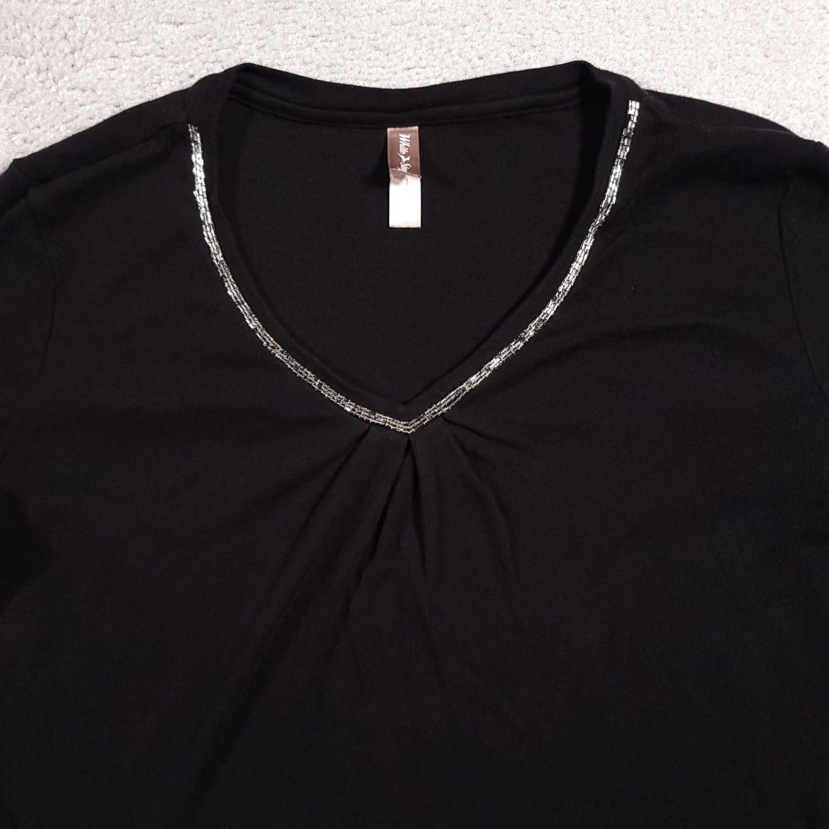 Vintage VINTAGE White Stag Sweater Womens Medium Black Beaded Front Long Sleeve V-Neck Pullover Knit 90s Classic Size M / US 6-8 / IT 42-44 - 3 Thumbnail