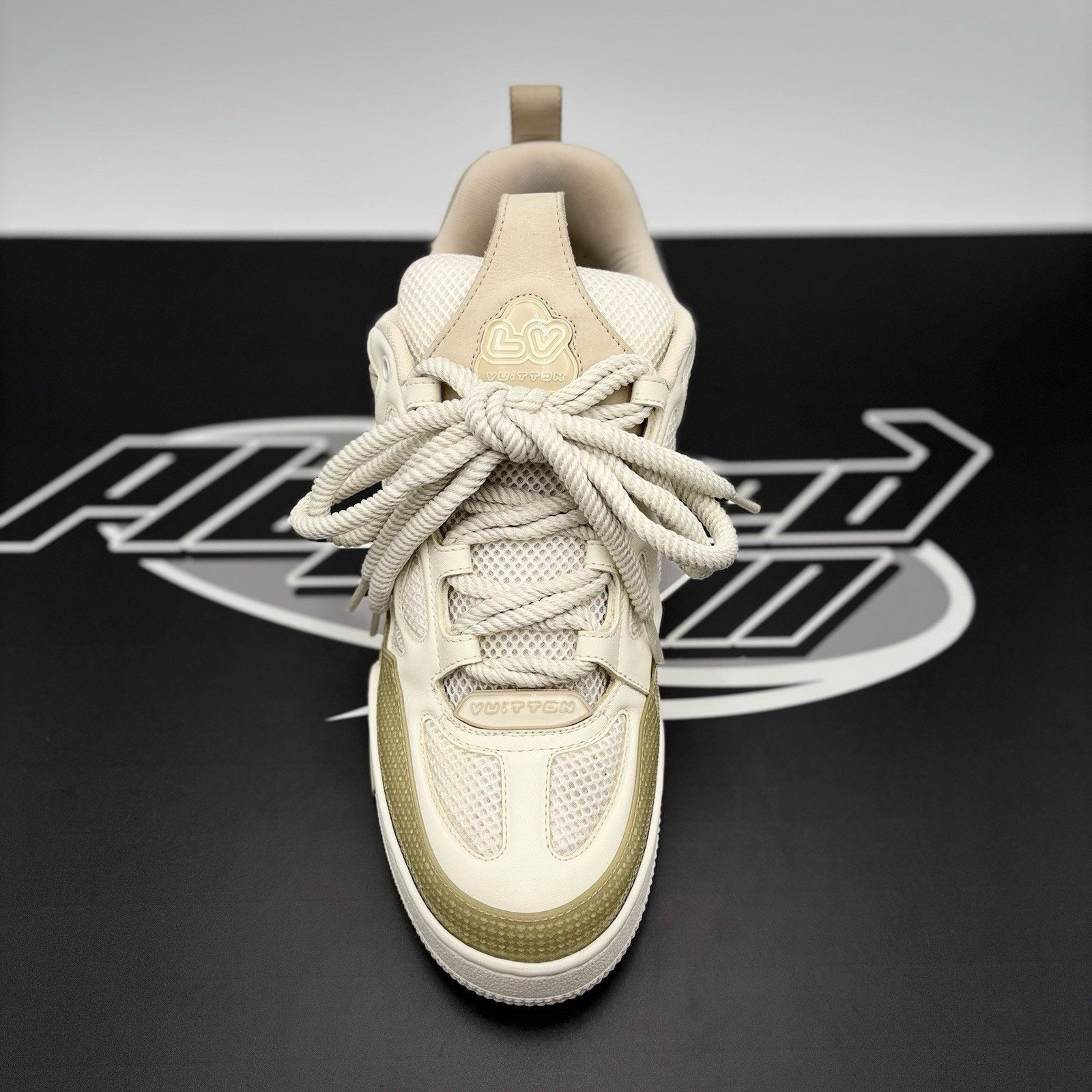 Louis Vuitton (11.5-12 US) Louis Vuitton Skate ' White ' | GOOD CONDITION! Size US 12 / EU 45 - 5 Thumbnail