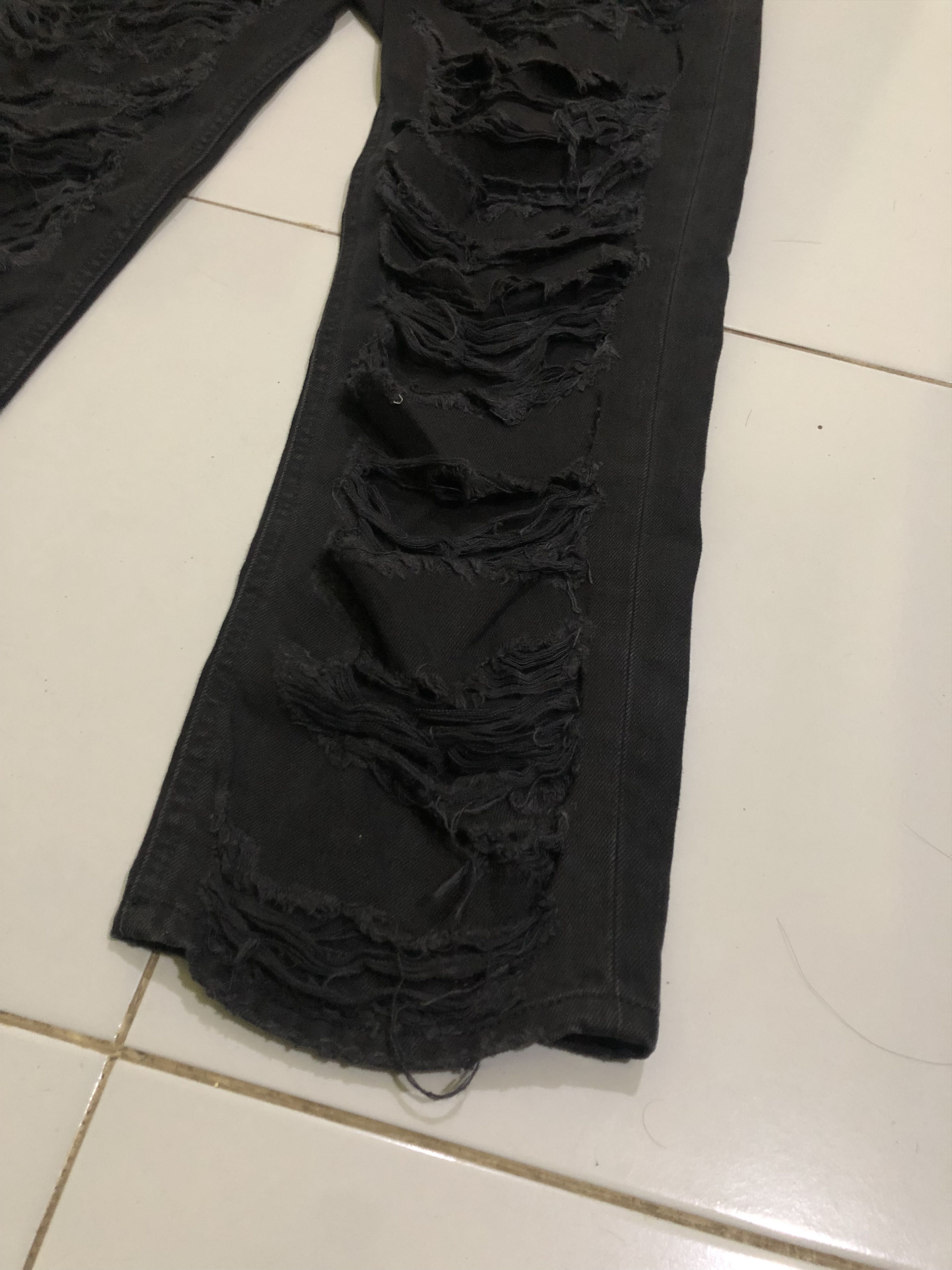 Diesel BNWT Diesel Aryel 084WH Distressed Black Jeans Size 30" / US 8 / IT 44 - 15 Thumbnail