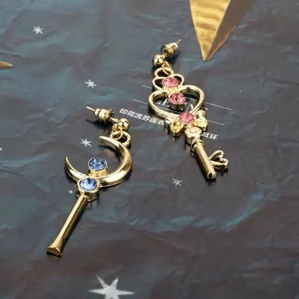 Jewelry Fujisaki x Kudou key moon heart earrings Size ONE SIZE - 5 Thumbnail