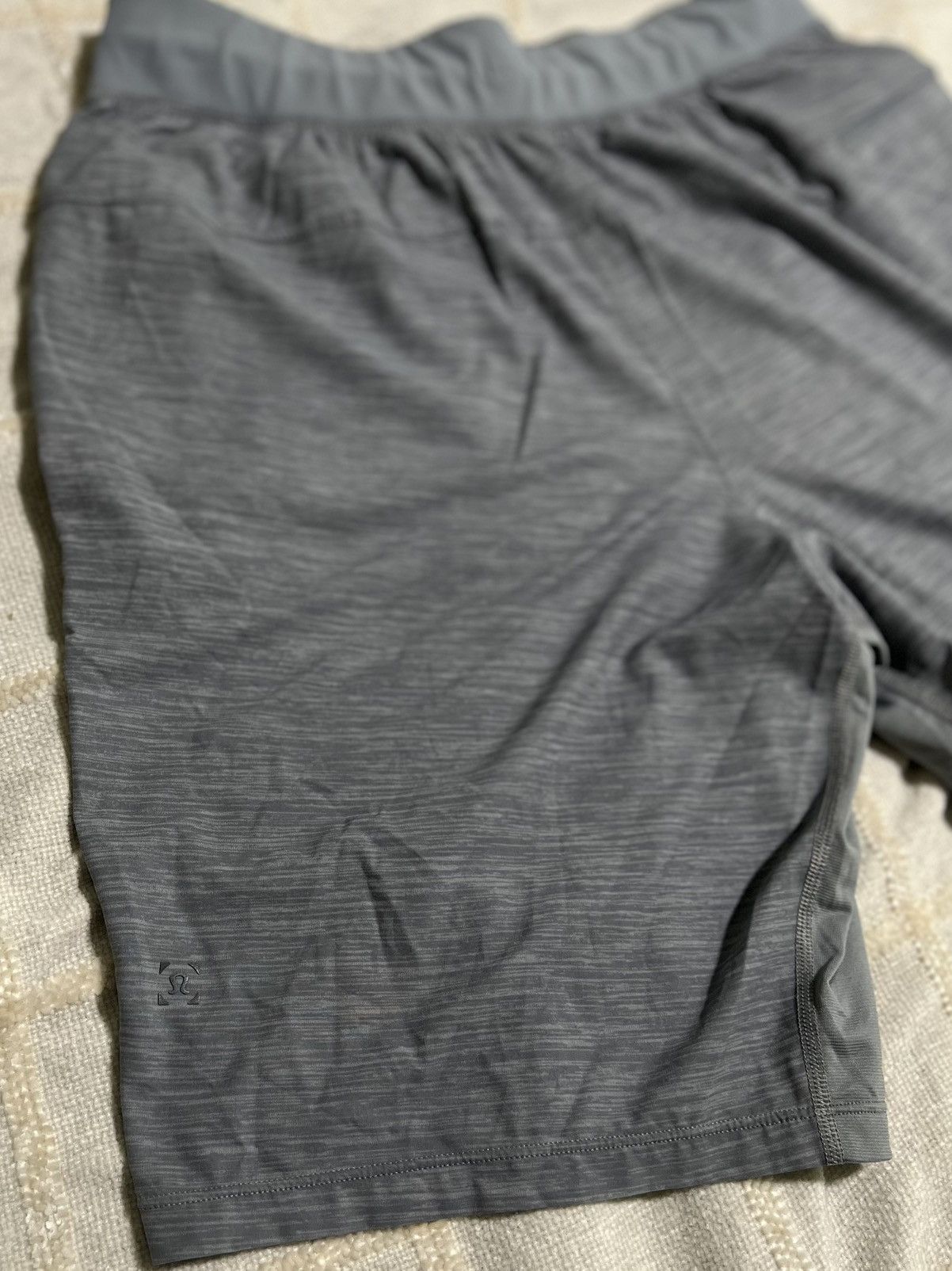 Lululemon Lululemon Shorts Size US 30 / EU 46 - 3 Thumbnail