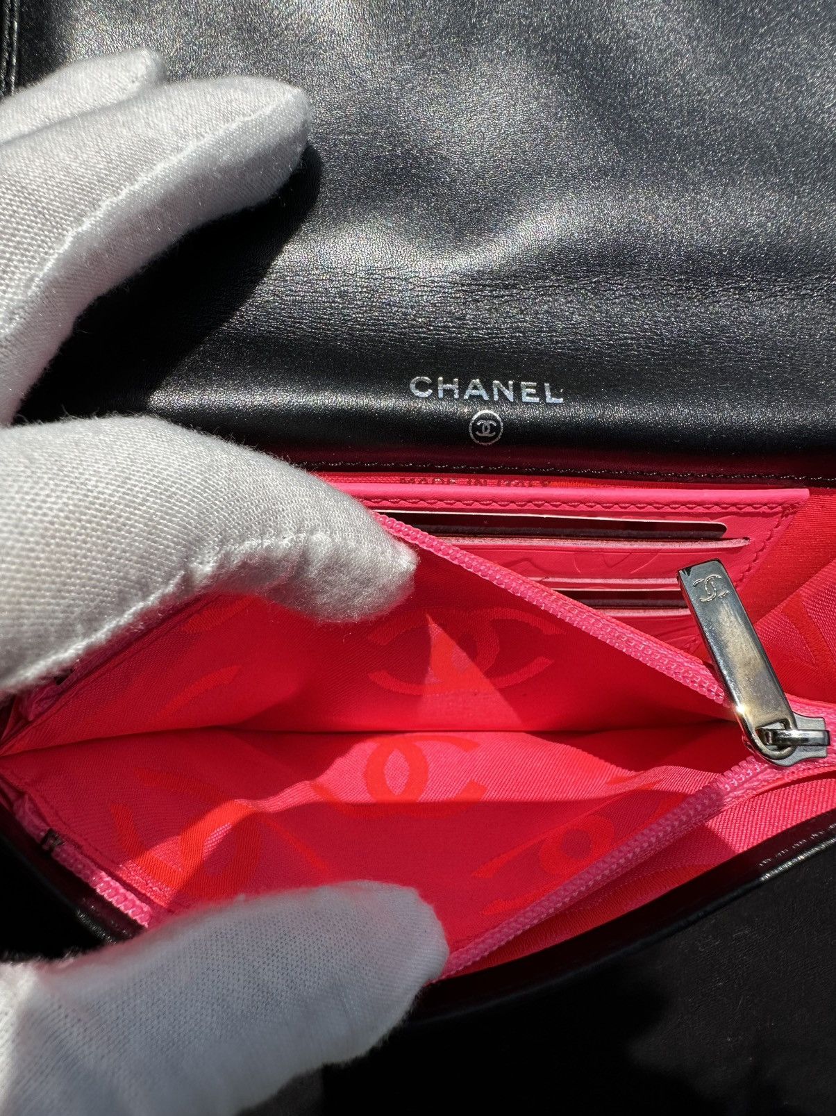 Chanel EXTREMELY RARE CHANEL CAMBON LINE BI-FOLD WALLET LAMBSKIN Size ONE SIZE - 11 Thumbnail