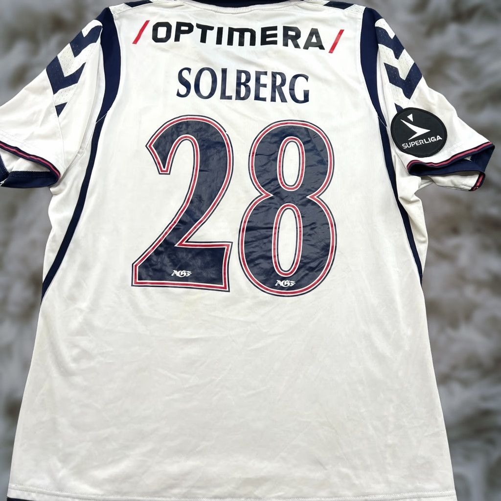 Hummel Aarhus GF 2012 2013 Home Solberg #28 Football Jersey Sz L Hummel Match Issue Shirt Men White XS? No, keep simple Size US L / EU 52-54 / 3 - 1 Thumbnail