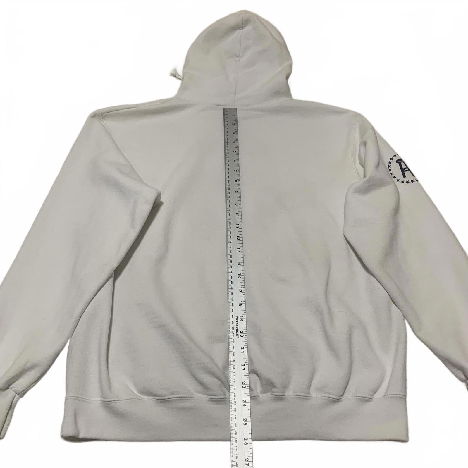 Champion Champion Eco Authentic L White Hoodie Number 6 Print Size US L / EU 52-54 / 3 - 12 Thumbnail