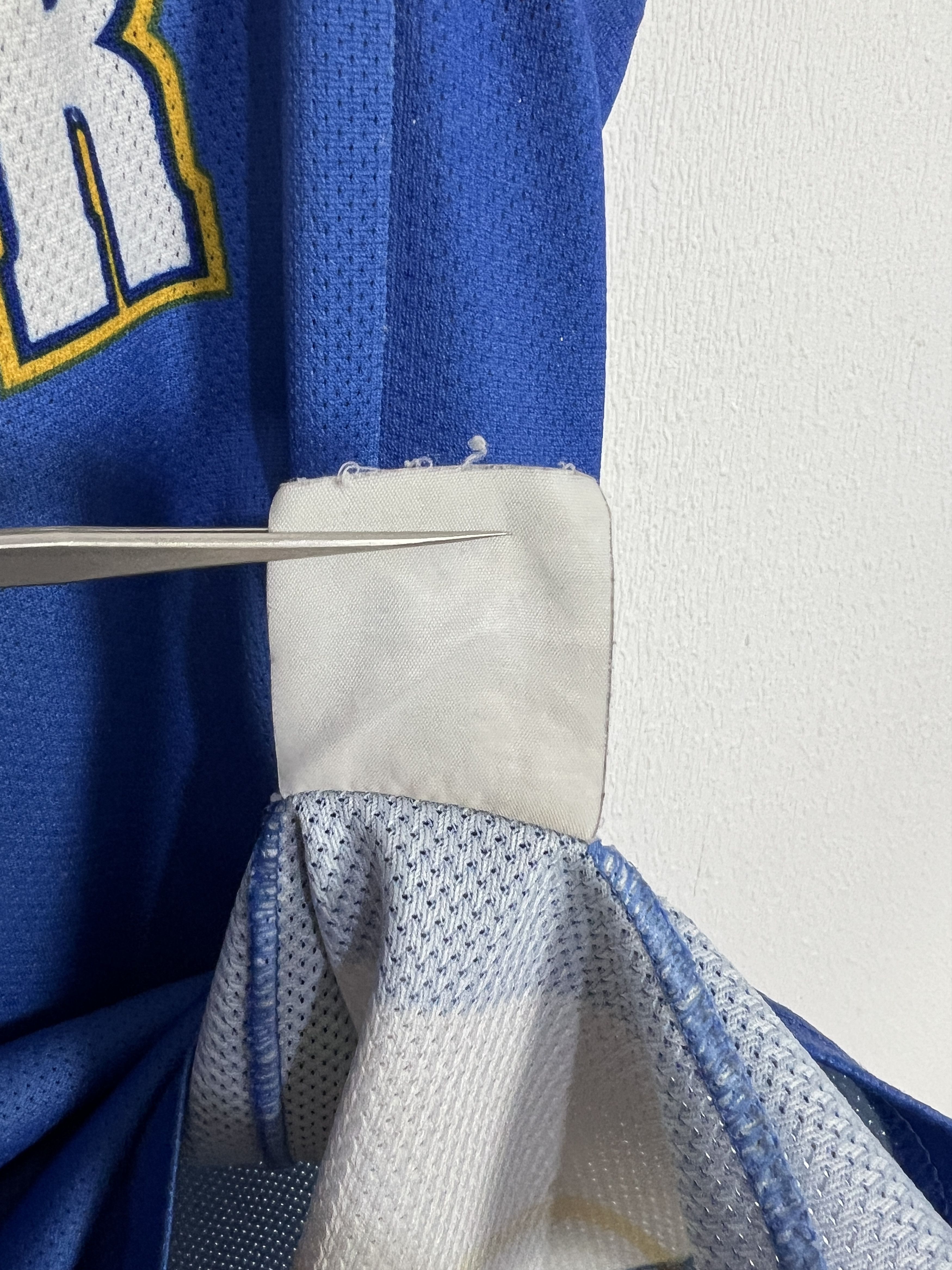 Champion Vintage 90's Champion Denver Nuggets #15 Anthony NBA Jersey Size US M / EU 48-50 / 2 - 9 Thumbnail