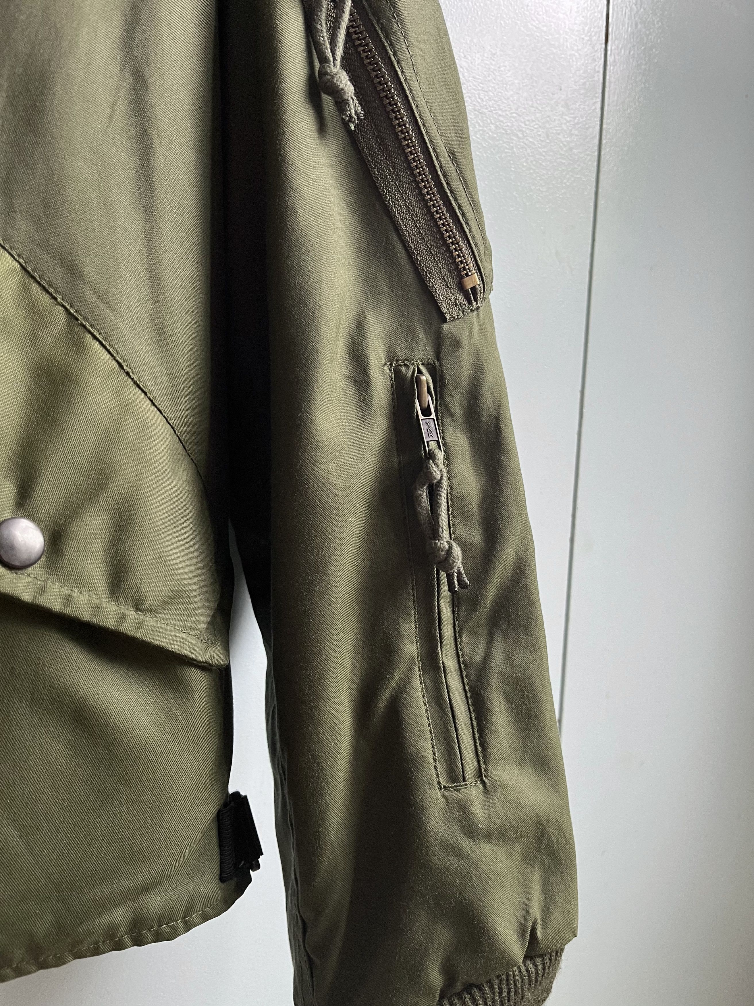 Vintage Vintage Boxy, 90s Canadian Airforce Bomber Jacket Size US S / EU 44-46 / 1 - 6 Thumbnail