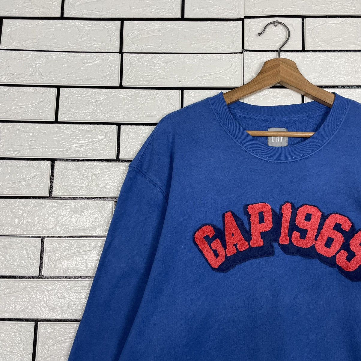 Gap Gap 1969 Big Logo Crewneck Sweatshirt Size US XL / EU 56 / 4 - 6 Thumbnail