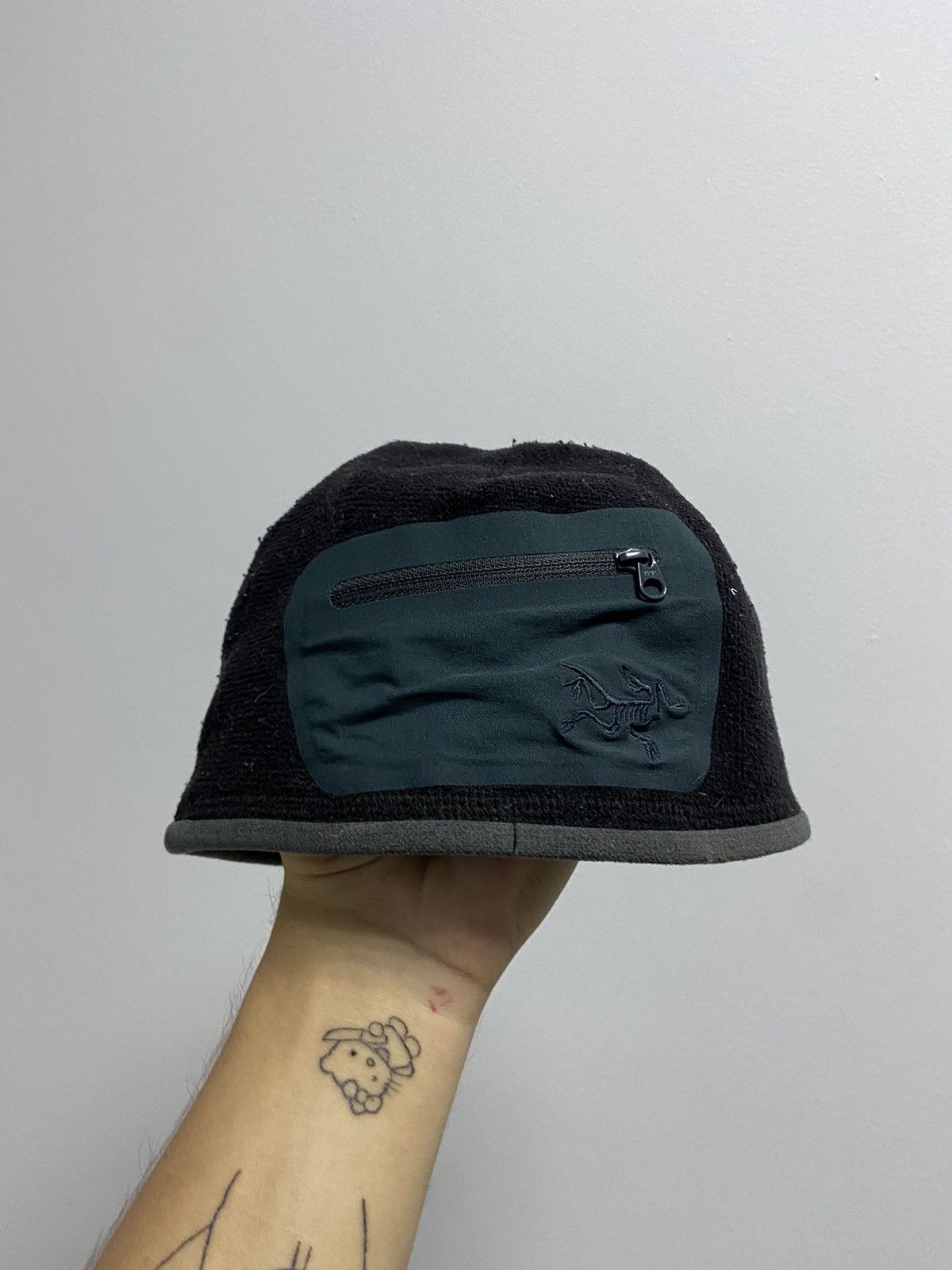 Arc'teryx Arcteryx Hat Vintage Bird Small Logo Pocket fleece mountain Size ONE SIZE - 1 Thumbnail