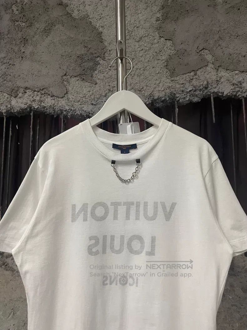 Louis Vuitton Louis Vuitton Chain letter logo short sleeves Size US L / EU 52-54 / 3 - 3 Thumbnail