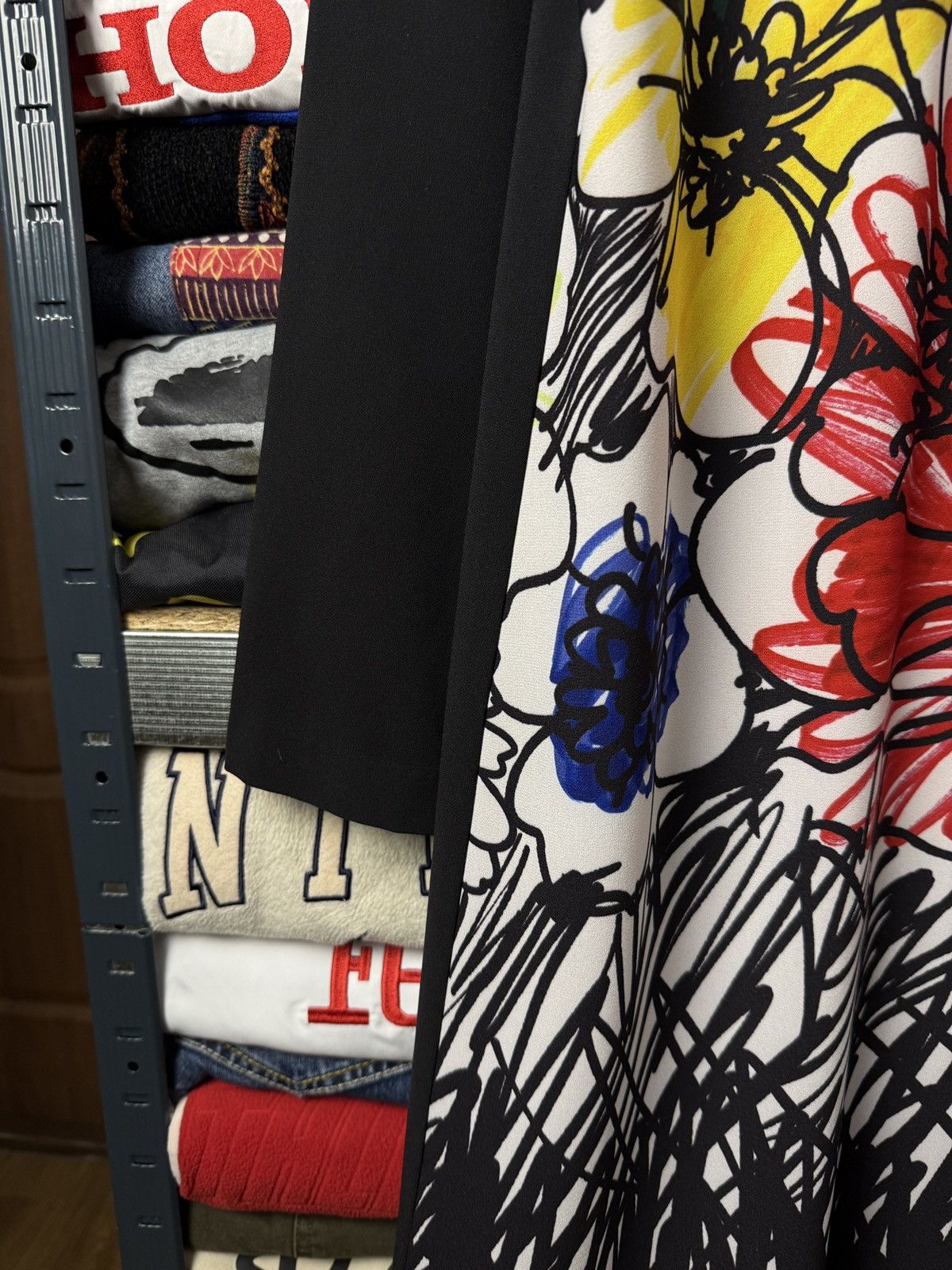 Boutique Moschino Boutique Moschino Dress Flowers All over print Size L / US 10 / IT 46 - 5 Thumbnail