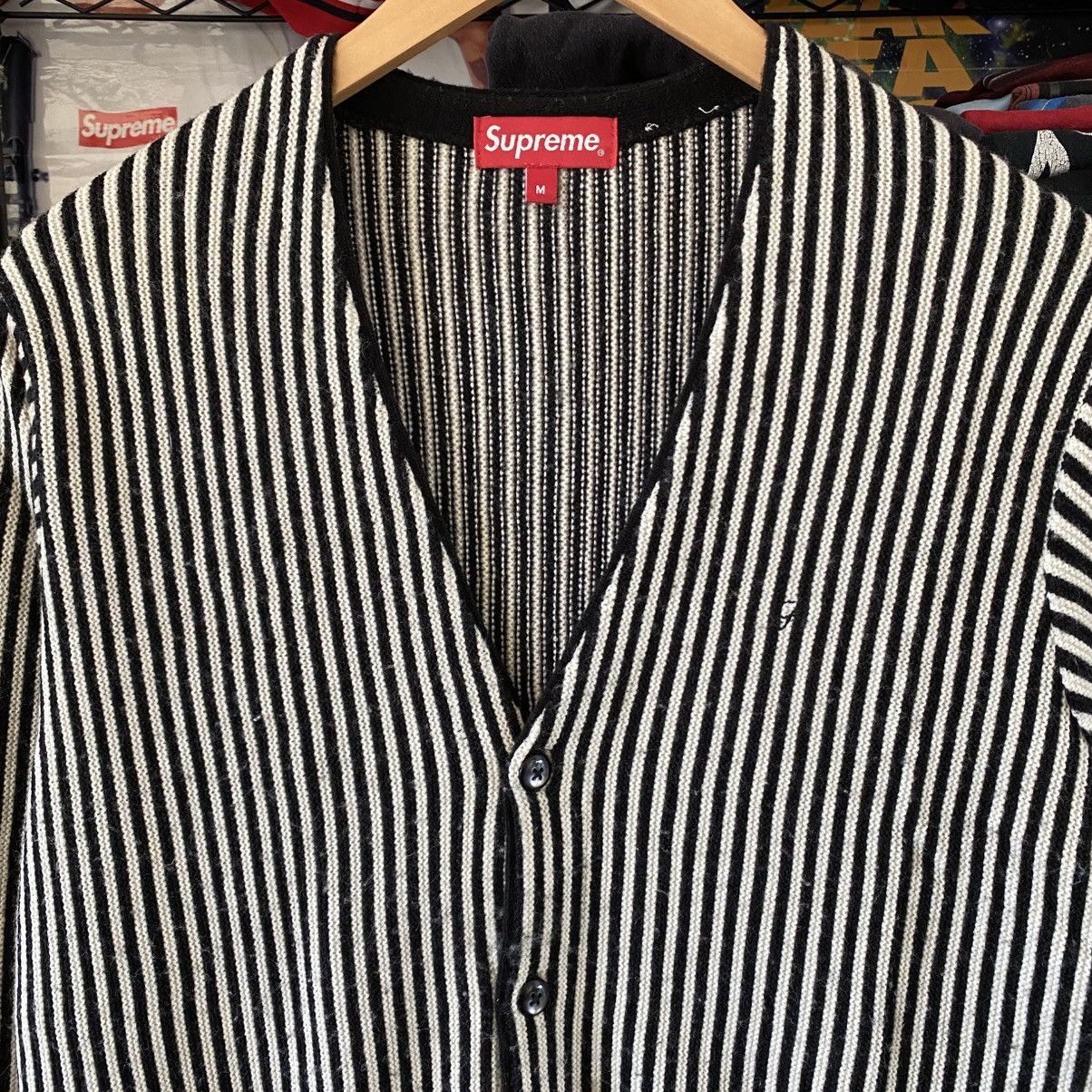 Supreme Supreme Micro Stripe Cardigan Sweater Black White 2017 Size US M / EU 48-50 / 2 - 2 Thumbnail