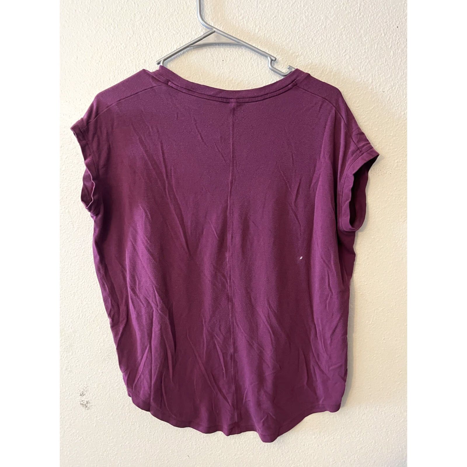 Athleta Athleta T-Shirt Shirt Women Small Purple Back Short Sleeve Cap Sleeve Periwinkle Regular Size Size S / US 4 / IT 40 - 2 Thumbnail