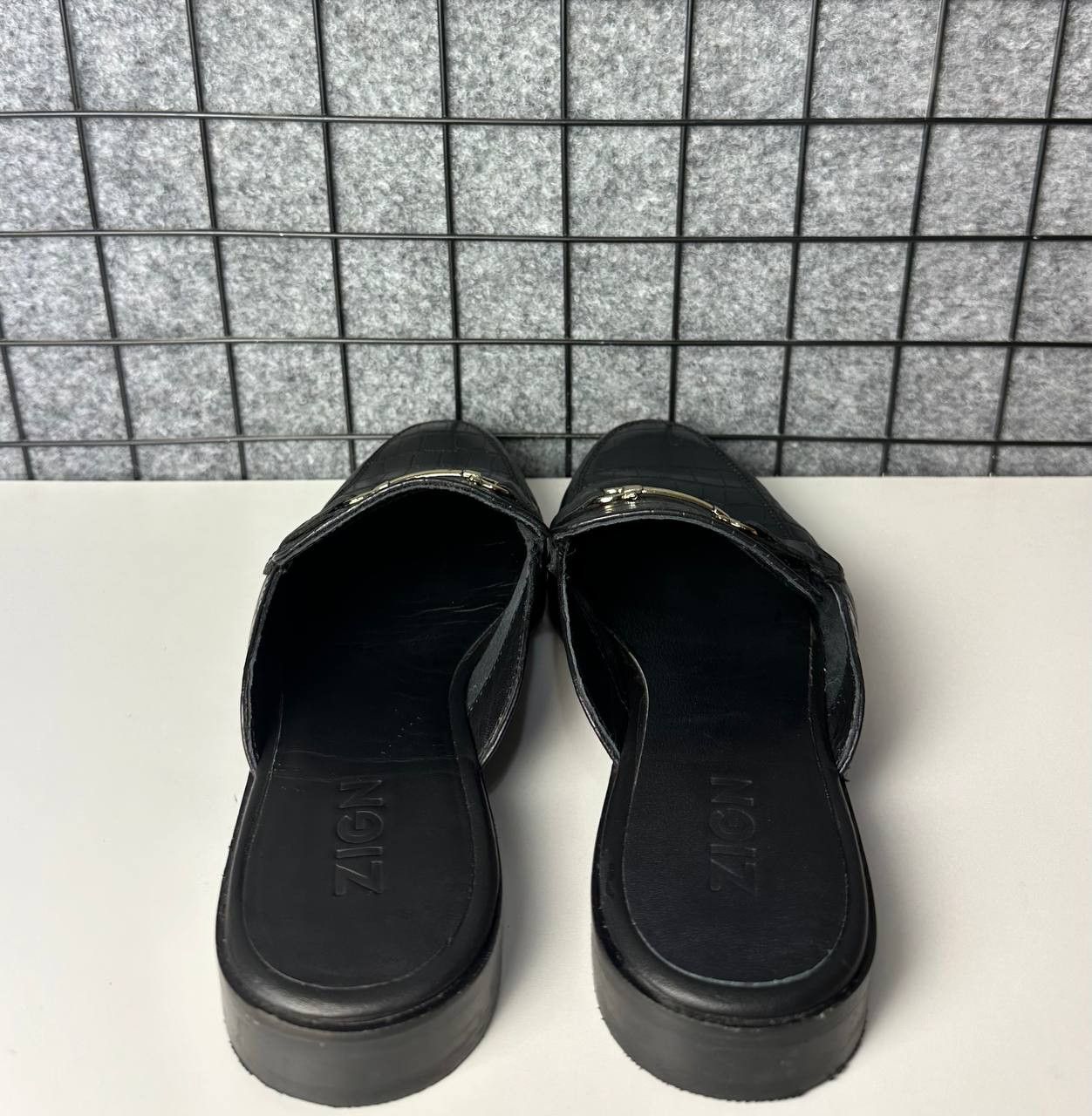 Other Zign Leather Mules US 9 Size US 9 / EU 42 - 8 Thumbnail