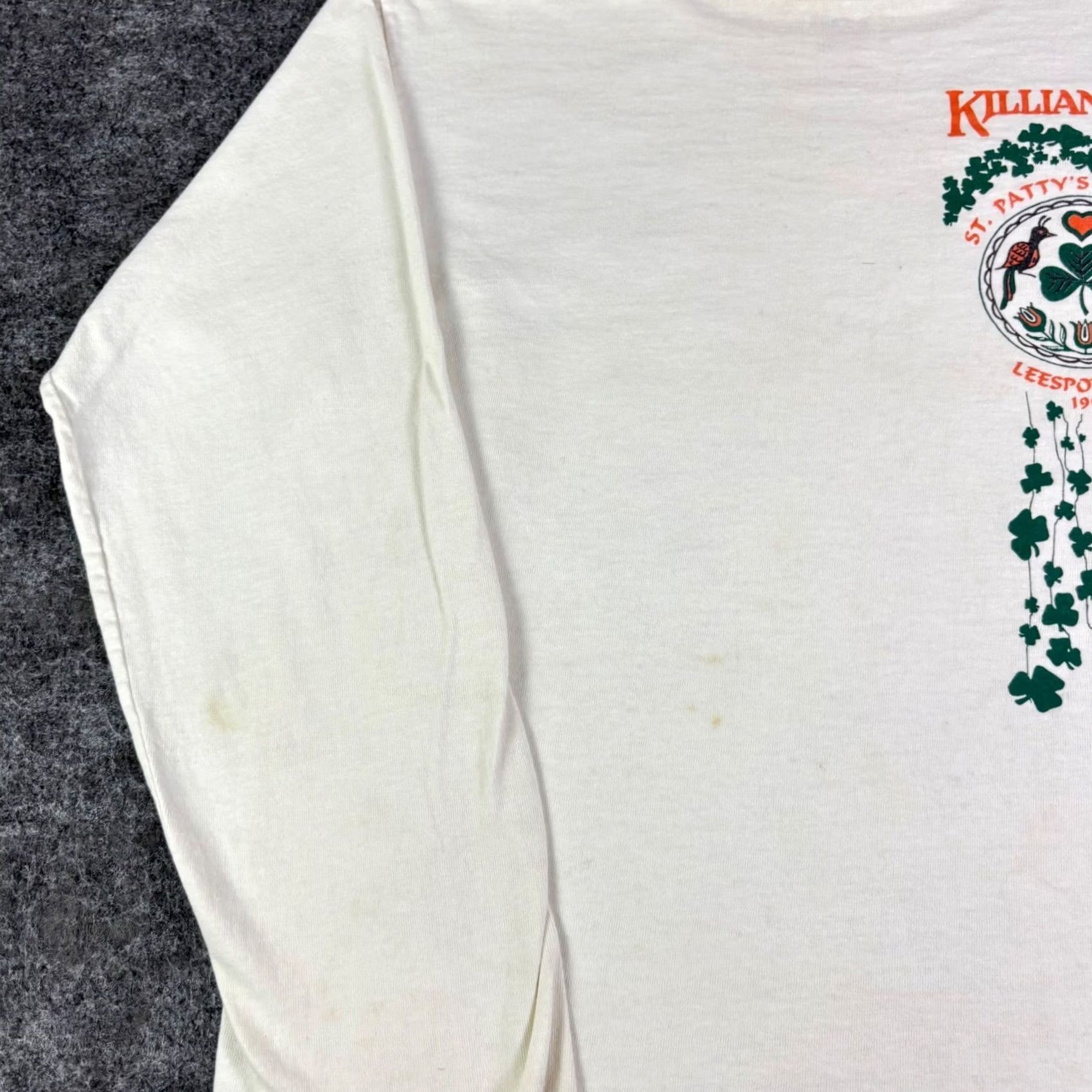 Vintage VINTAGE Killians Red St Pattys 10 Miler Long Sleeve Mock Neck Shirt Medium Men White 1990s Graphic Tee Sportswear Size US M / EU 48-50 / 2 - 7 Thumbnail