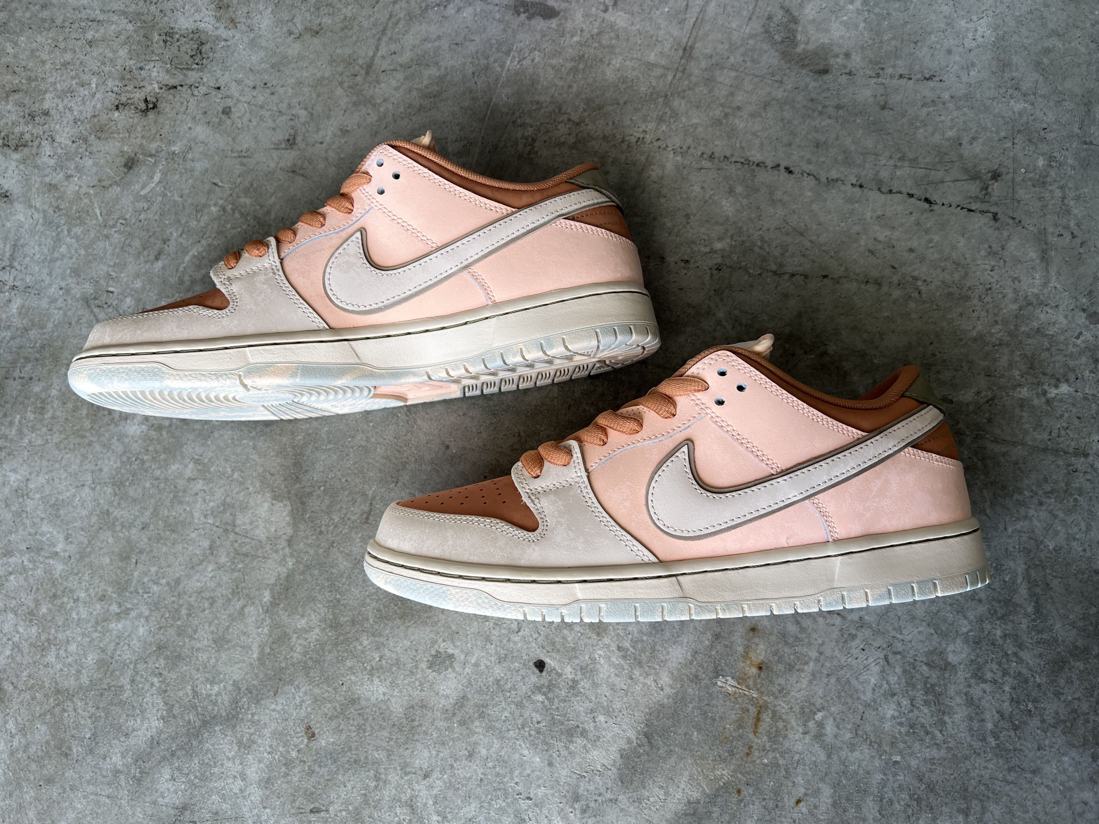 Nike Nike SB Dunk Low Size US 9.5 / EU 42-43 - 1 Thumbnail
