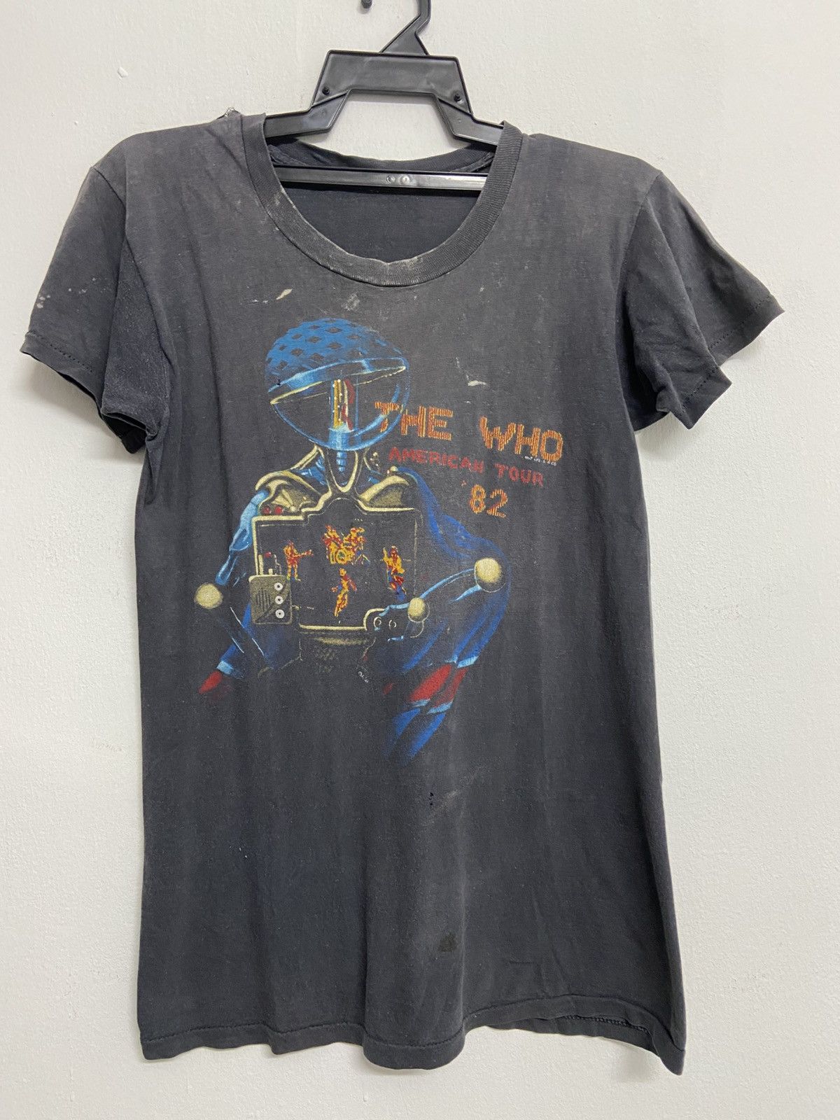 Band Tees Vintage 1982 The Who American Tour Sun Faded Tee Size US S / EU 44-46 / 1 - 1 Thumbnail