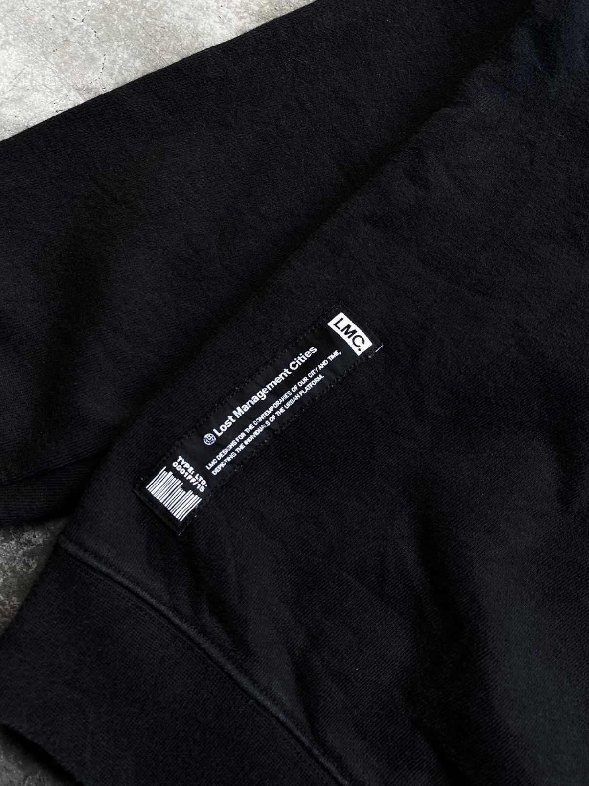 Japanese Brand LMC Earth Logo Sweatshirt Black Size US S / EU 44-46 / 1 - 9 Thumbnail