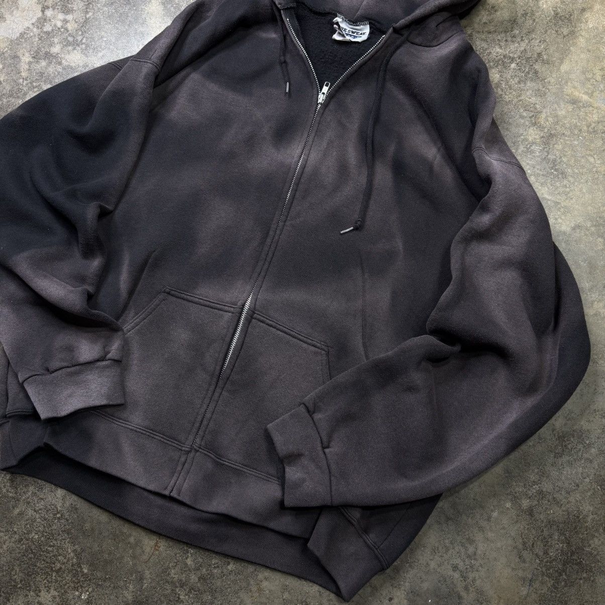Vintage vintage black faded black baggy distressed zip up hoodie Size US XL / EU 56 / 4 - 3 Thumbnail