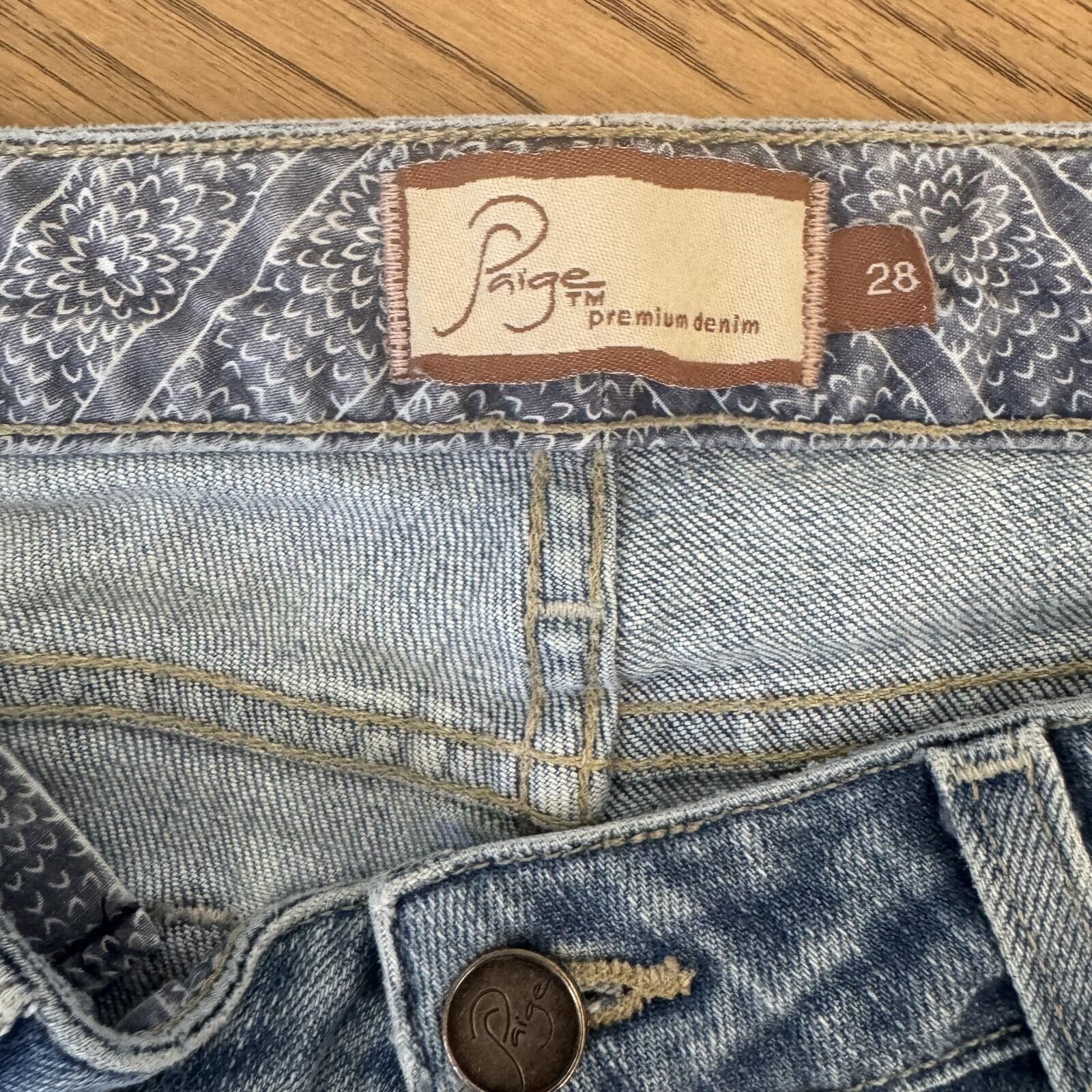 Paige Paige Light Wash RoxBury Denim Jeans-Size 28 Size 28" / US 6 / IT 42 - 4 Thumbnail