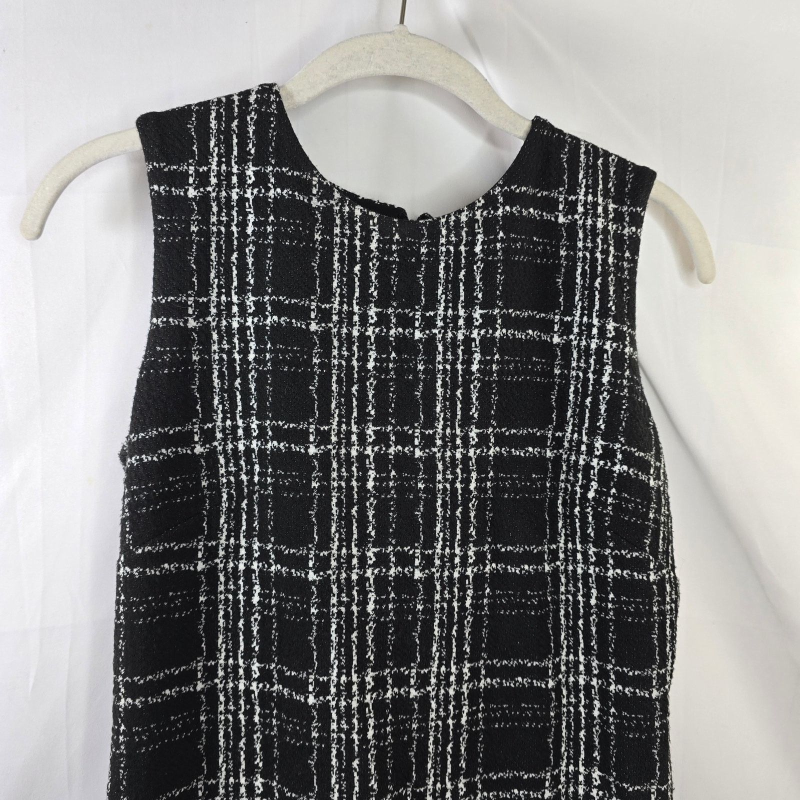 Calvin Klein Calvin Klein Black Plaid Tweed Sheath Dress Lined Size 4 Size S / US 4 / IT 40 - 2 Thumbnail