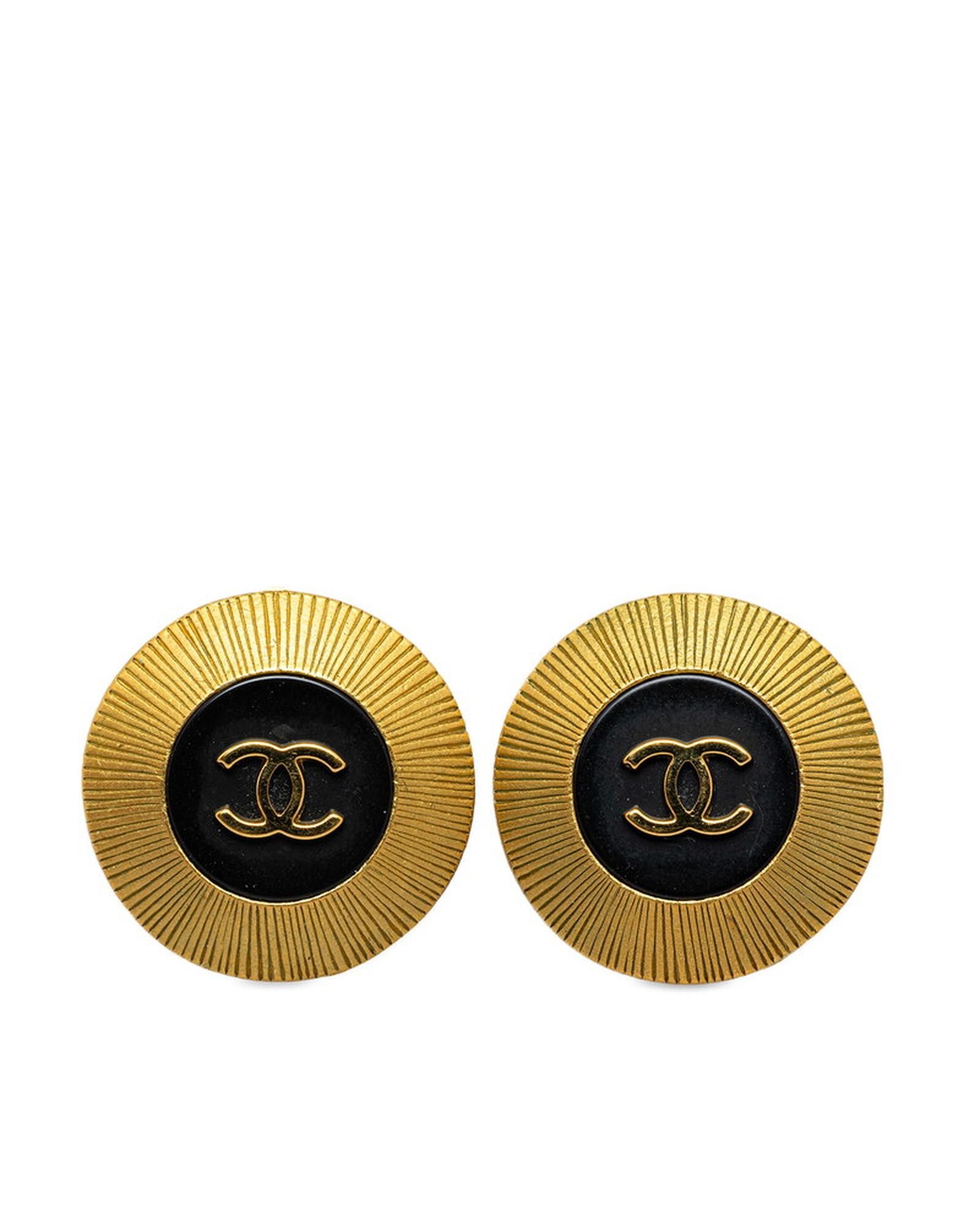 image of Chanel Round Plate Earrings In Gold, Women's