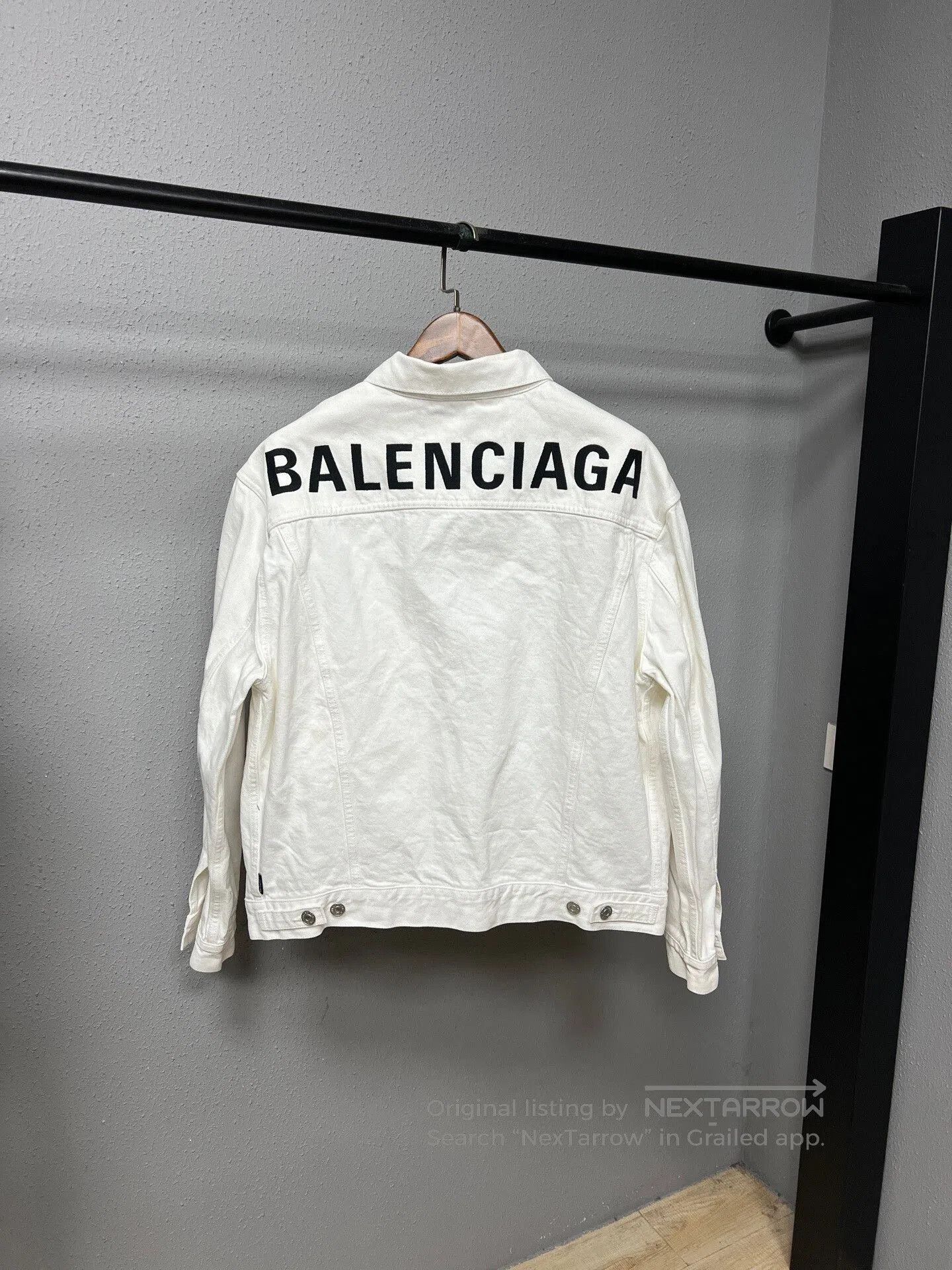 Balenciaga balenciaga white denim jacket size 44. Size US M / EU 48-50 / 2 - 1 Thumbnail