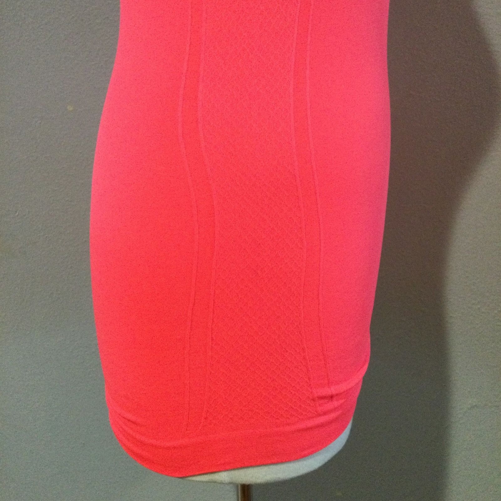Other Bolly Queena Nylon Neon Salmon Racerback Tank Small NWOT Size S / US 4 / IT 40 - 6 Thumbnail