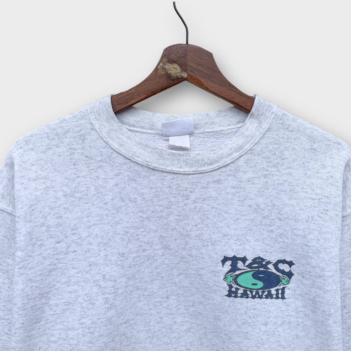 Sun Surf VINTAGE T&C SURF DESIGNS HAWAII 90s STYLE GRAPHICS CREWNECK Size US M / EU 48-50 / 2 - 4 Thumbnail