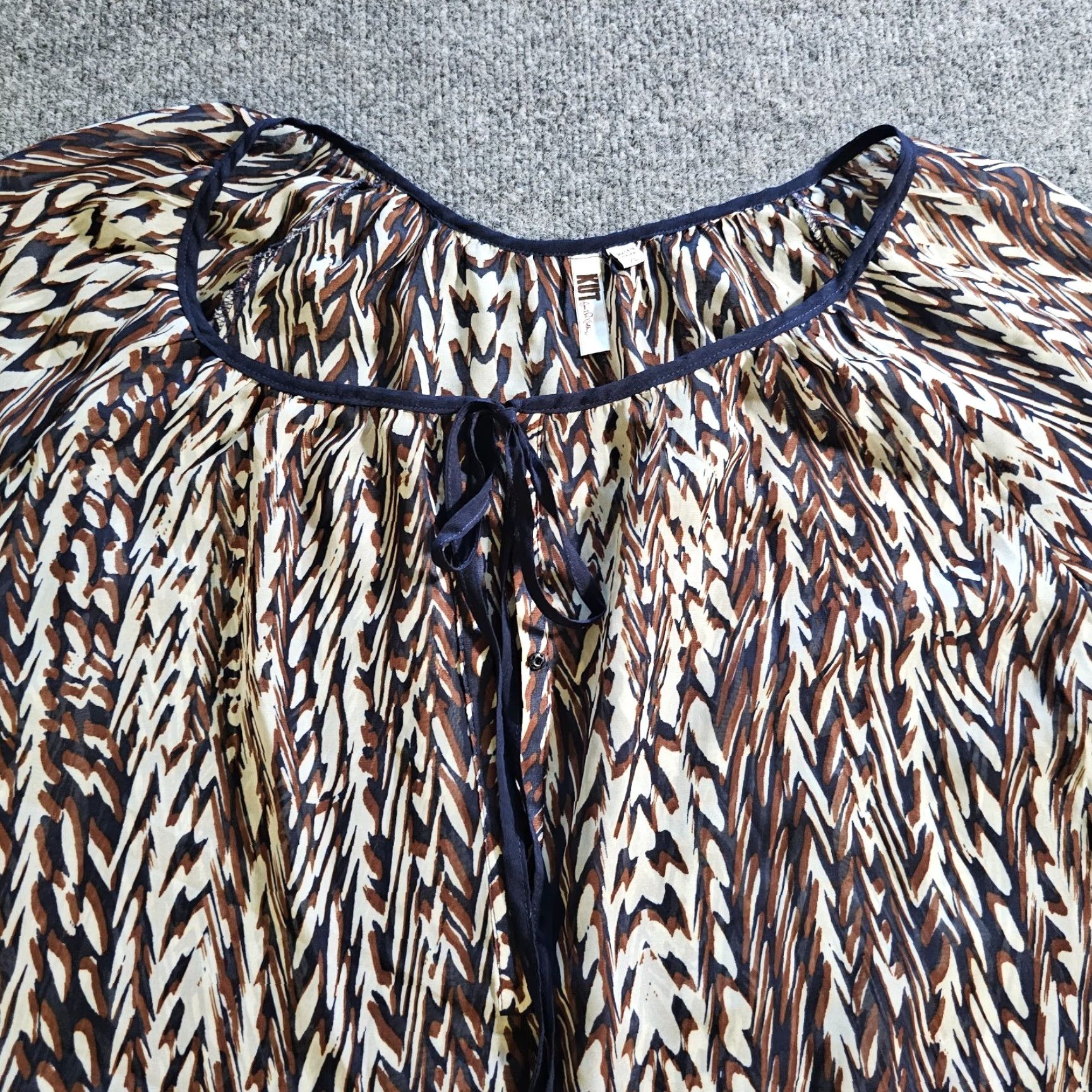 Vintage KUT from the Kloth Top Womens XL Brown Blue Sheer Balloon Sleeve V-Neck Blouse Shirt Casual Size XL / US 12-14 / IT 48-50 - 2 Thumbnail