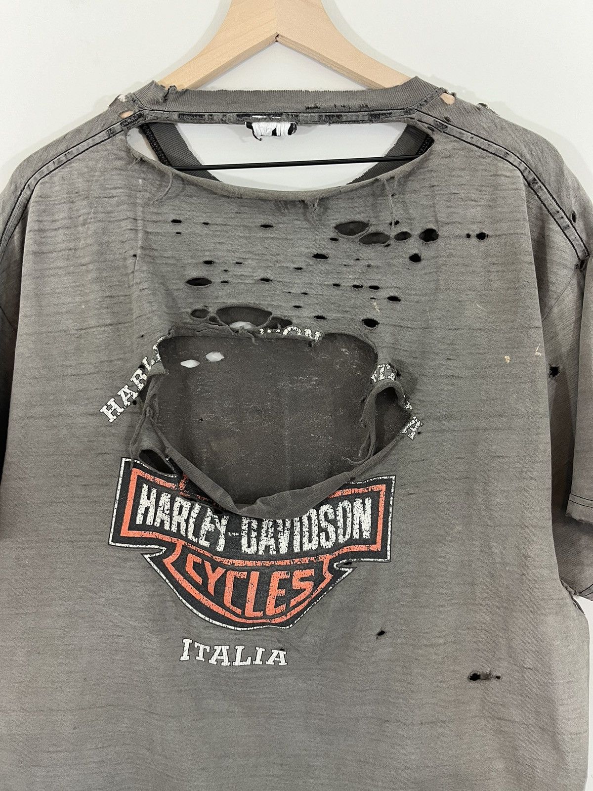 Harley Davidson Harley Davidson ITALIA Thrashed Sun Faded Moto Tee Size US L / EU 52-54 / 3 - 11 Thumbnail