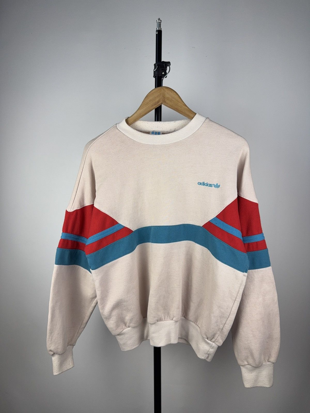 Adidas × Sportswear × Vintage Vintage 90s Adidas Basic Logo Adidas × Sportswear × Vintage Vintage 90s Adidas Basic Logo