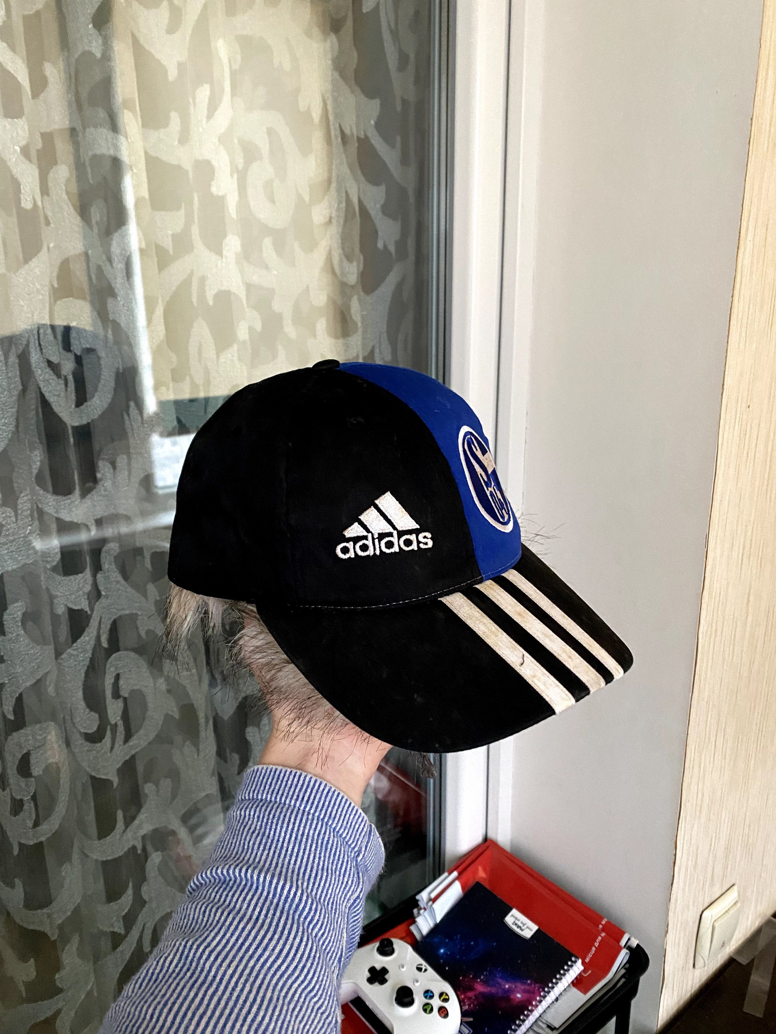 Adidas Retro 90s Adidas Schalke 04 Blue Stripe Cap Football Size ONE SIZE - 2 Thumbnail