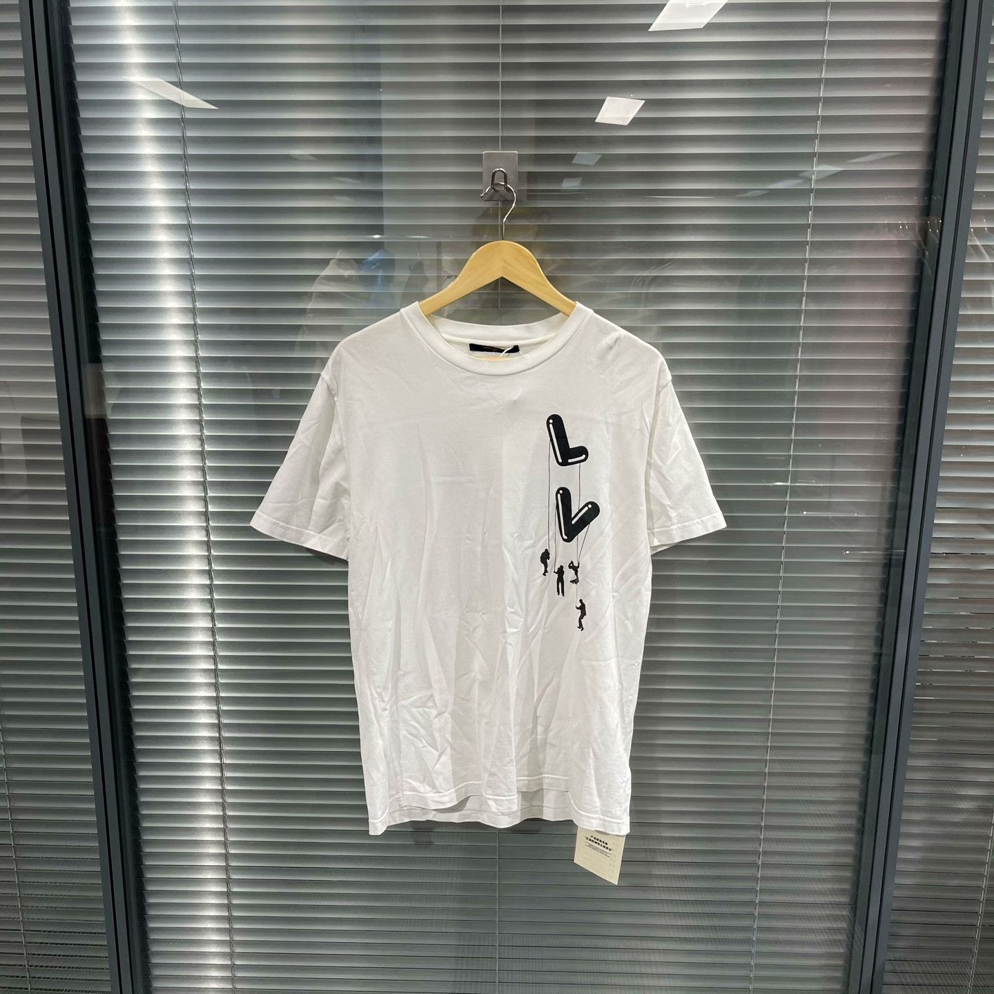 Louis Vuitton Louis Vuitton LV Print Short-Sleeve T-Shirt Size US XL / EU 56 / 4 - 1 Thumbnail