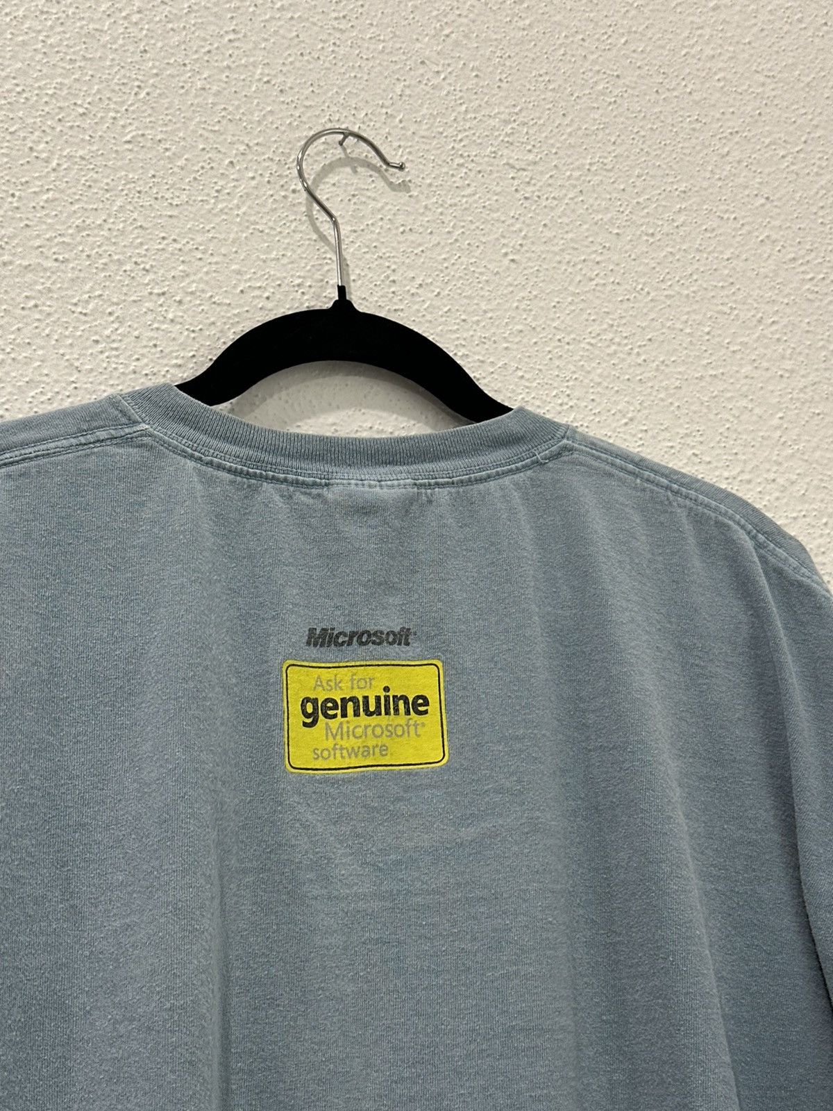 Microsoft 90s Anvil Be Sure It's Genuine Windows Software Microsoft Size US XL / EU 56 / 4 - 6 Thumbnail