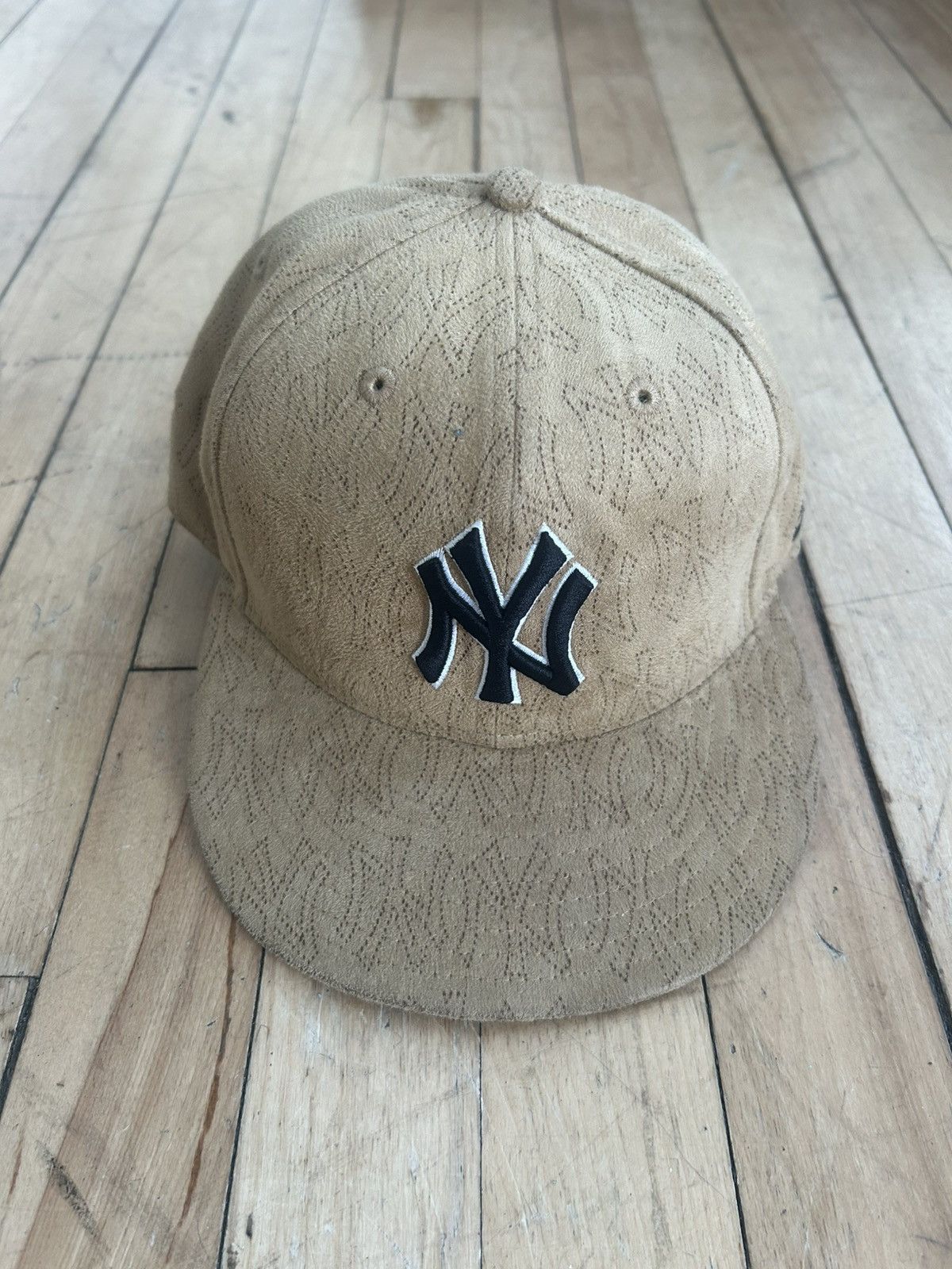 New Era Vintage New Era Yankees Suede Fitted Cap Size ONE SIZE - 1 Thumbnail