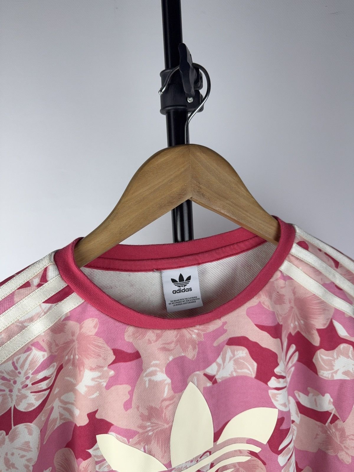 Adidas Vintage style Big Logo Floral pattern sweatshirt Size S / US 4 / IT 40 - 4 Thumbnail