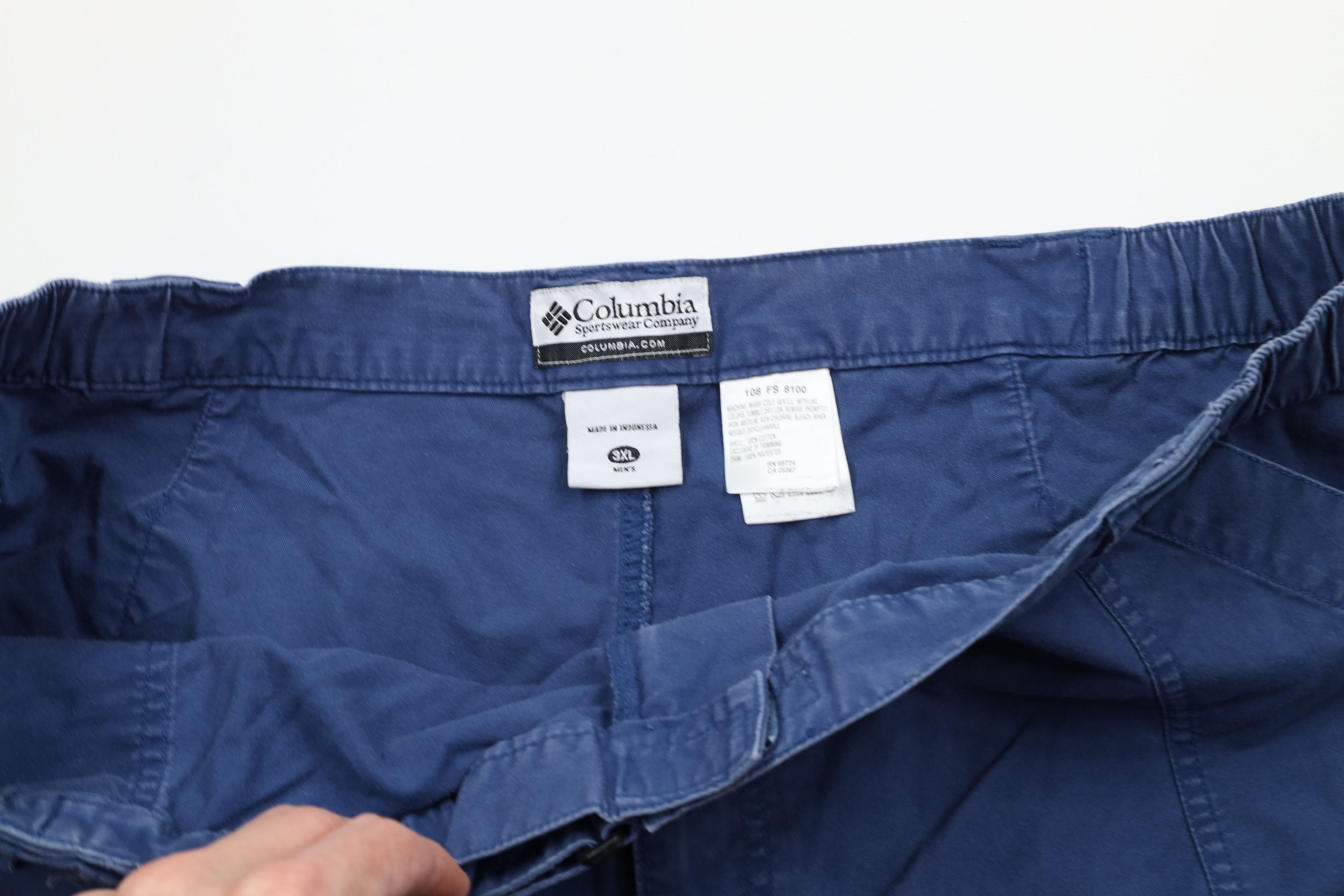 Columbia × Vintage Vintage Columbia PFG Spell Out Above Knee Cargo Shorts Blue Size US 40 / EU 56 - 5 Thumbnail
