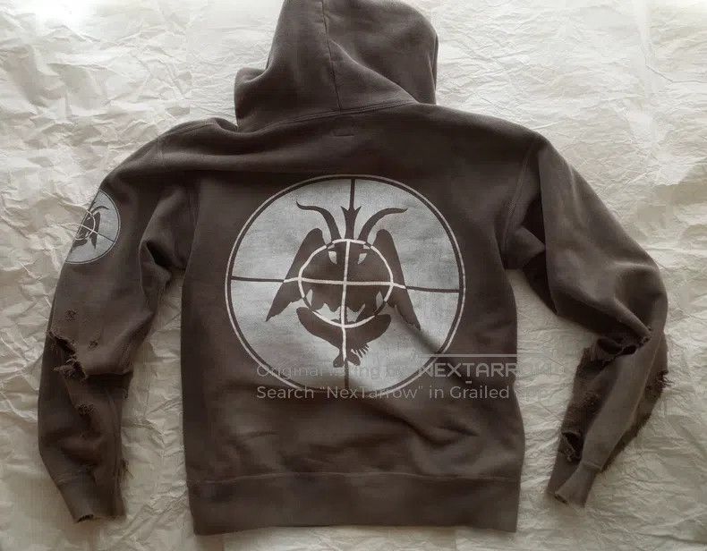 Saint Michael Saint Michael and greatly damaged his sweatshirt Size US M / EU 48-50 / 2 - 5 Thumbnail