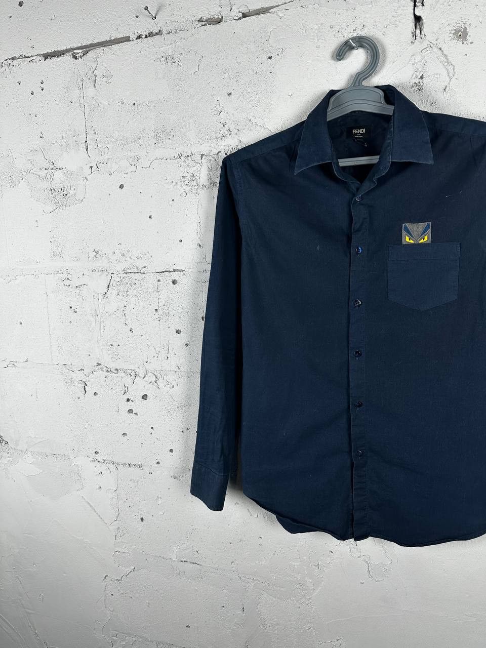 Fendi Rare Vintage Fendi Eyes Pocket Logo Casual Shirt Size S Size US S / EU 44-46 / 1 - 3 Thumbnail